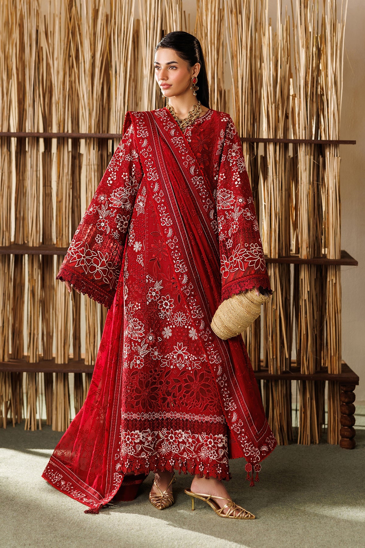 EMBROIDERED LAWN EL26-D05 STITCHED