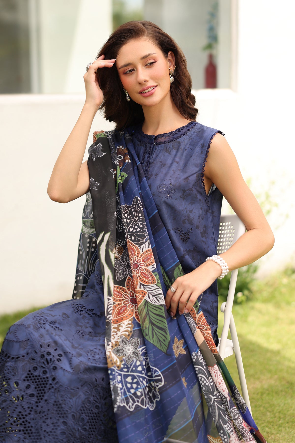 EMBROIDERED LAWN UF-4227