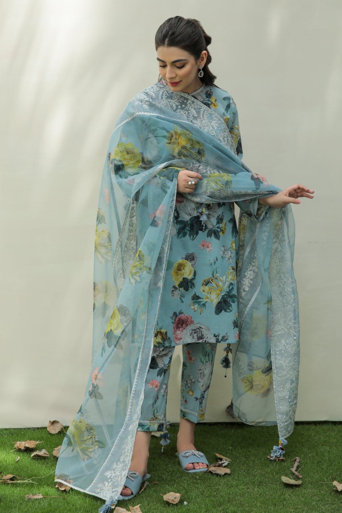 EMBROIDERED LAWN UF-211