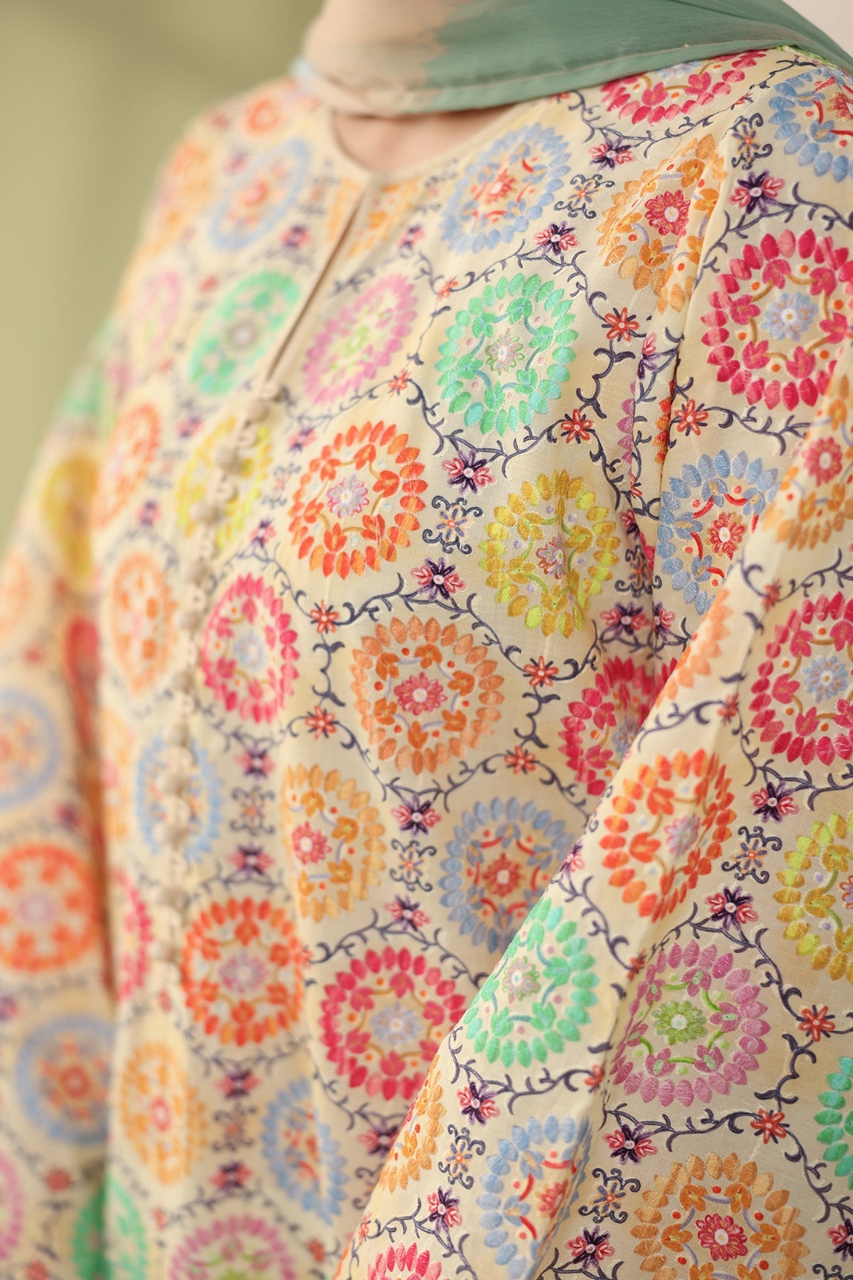 EMBROIDERED PRINTED LAWN UF-4178