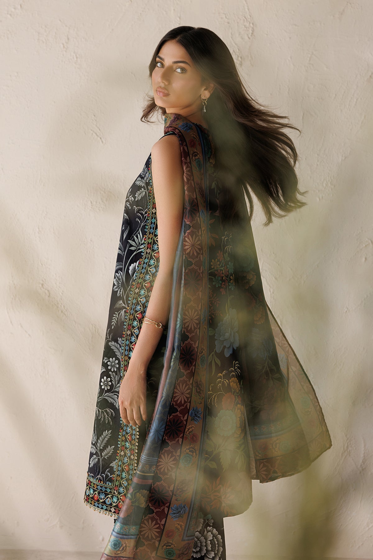 EMBROIDERED LAWN UF-4516