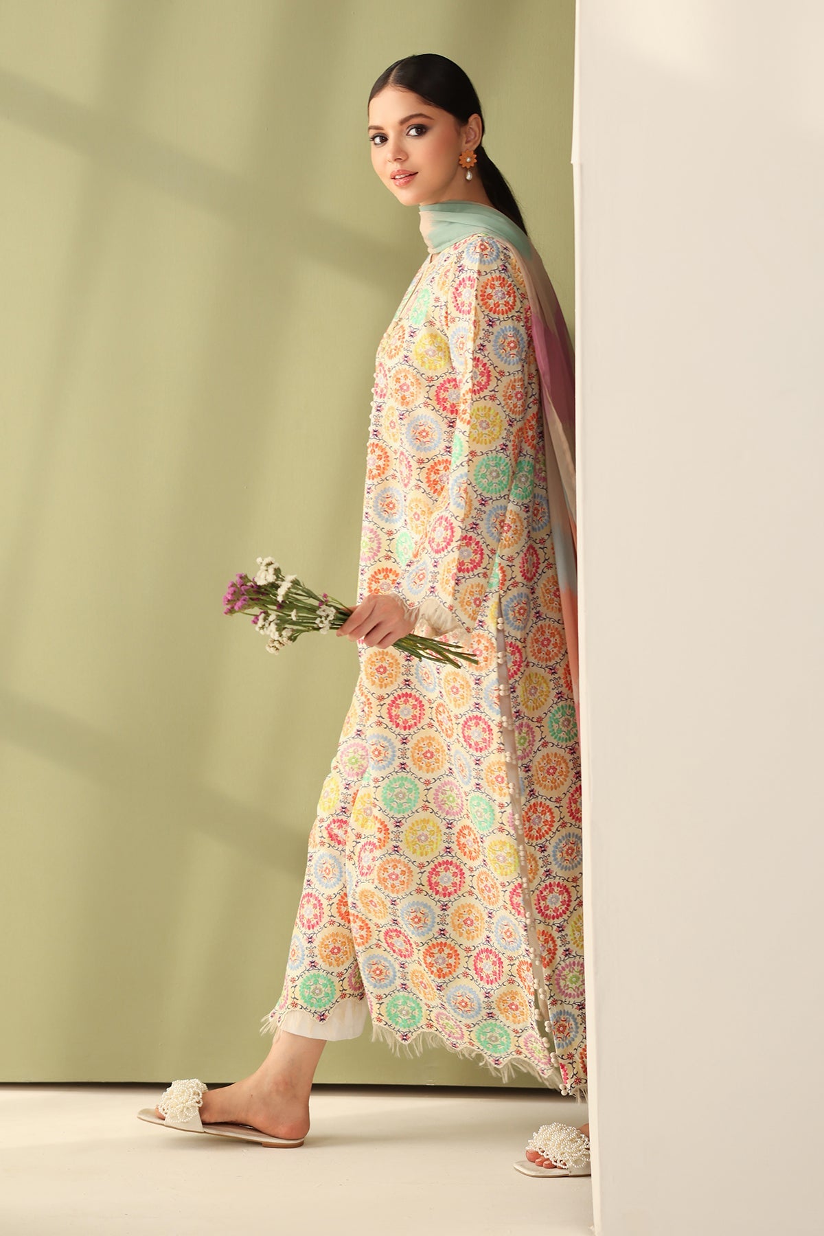 EMBROIDERED PRINTED LAWN UF-4178