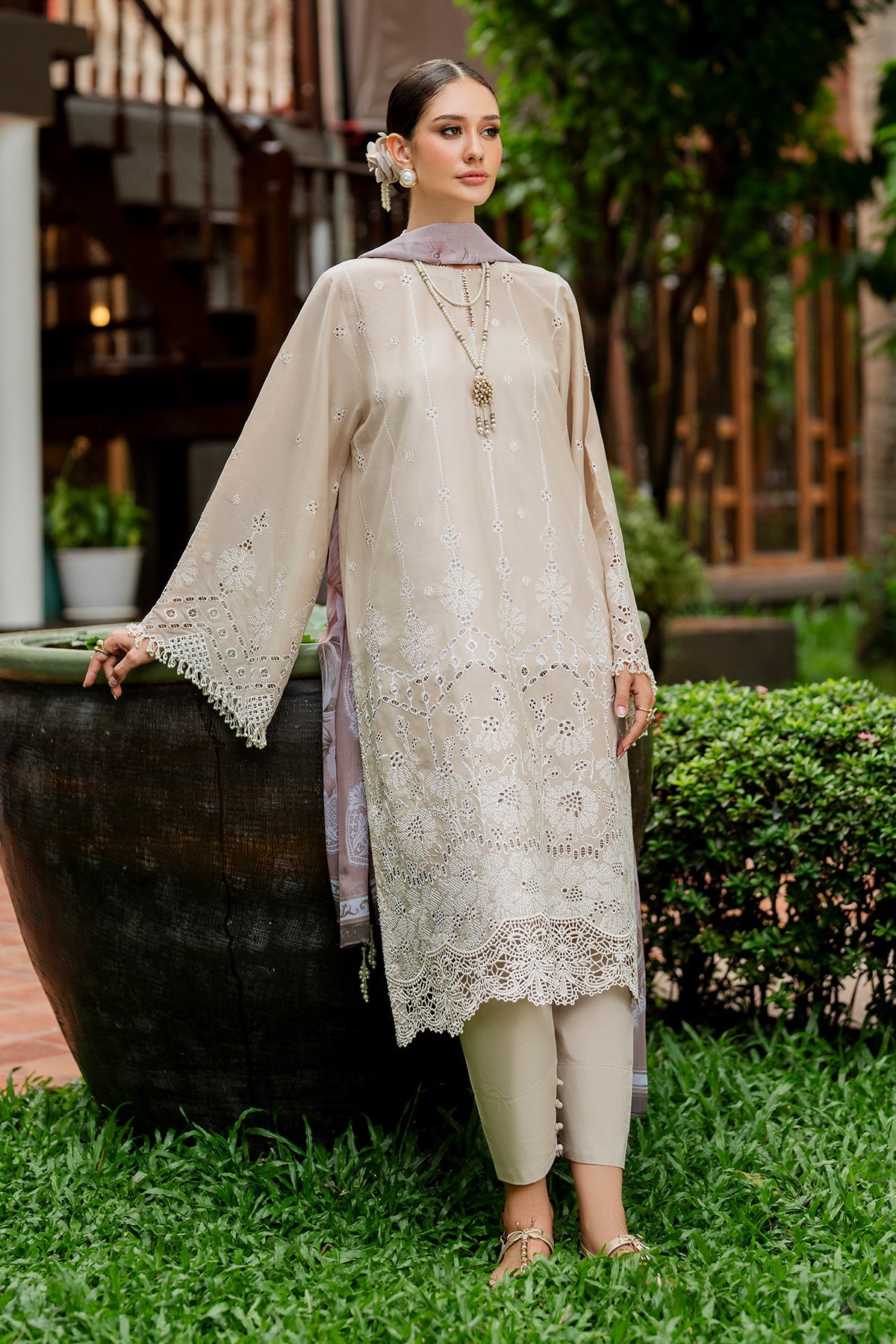 EMBROIDERED LAWN SF-4265
