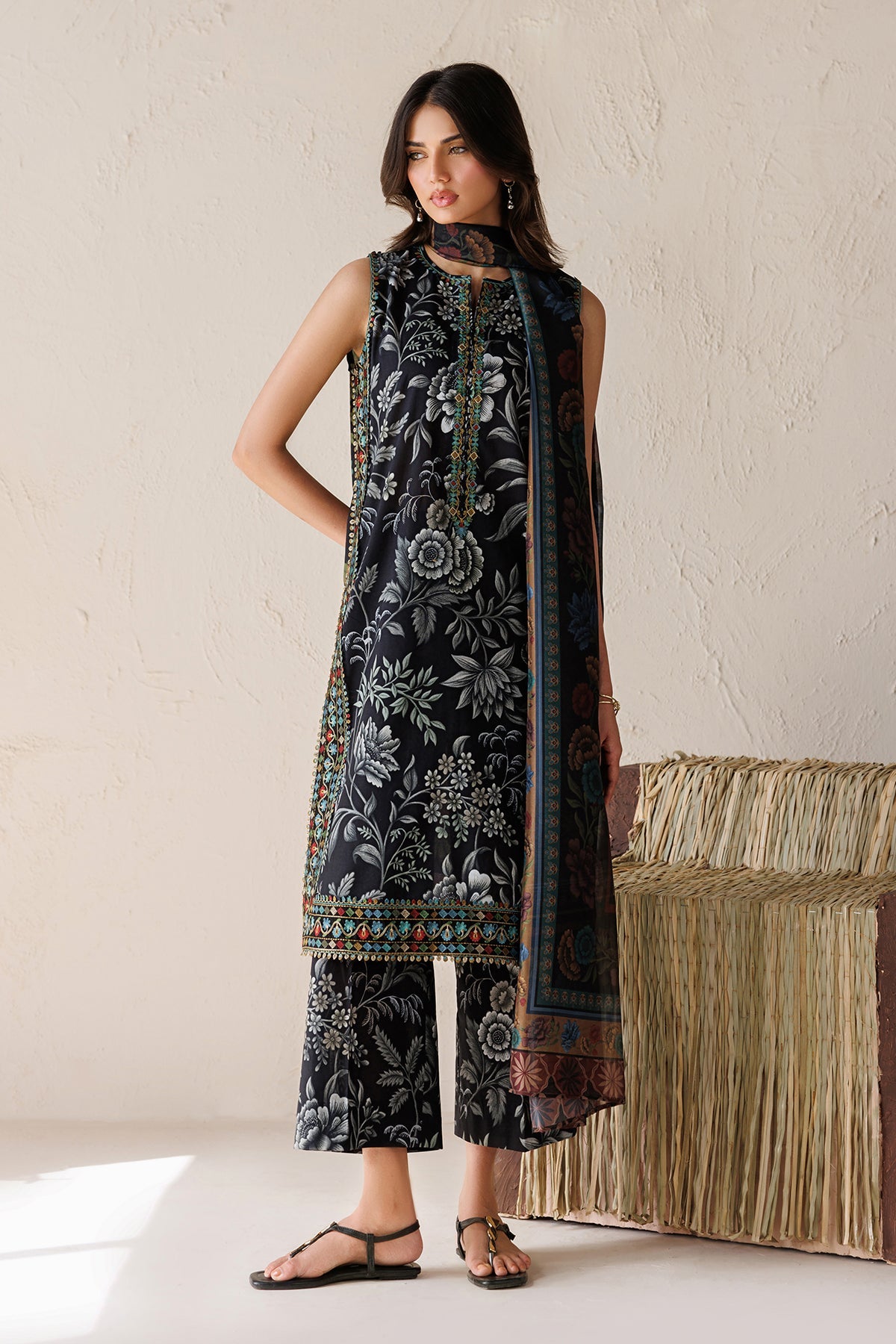 EMBROIDERED LAWN SF-4516