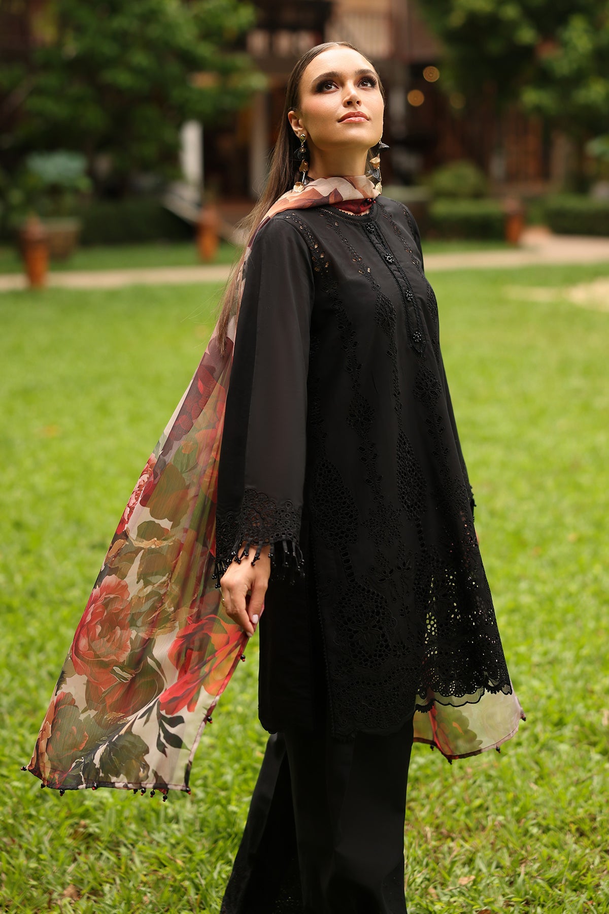EMBROIDERED LAWN SF-4198