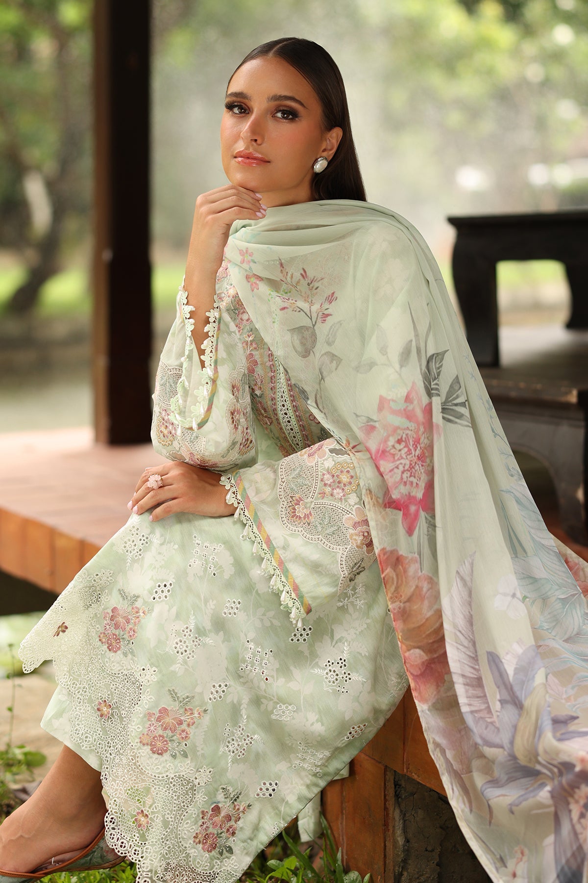 EMBROIDERED LAWN SF-4249