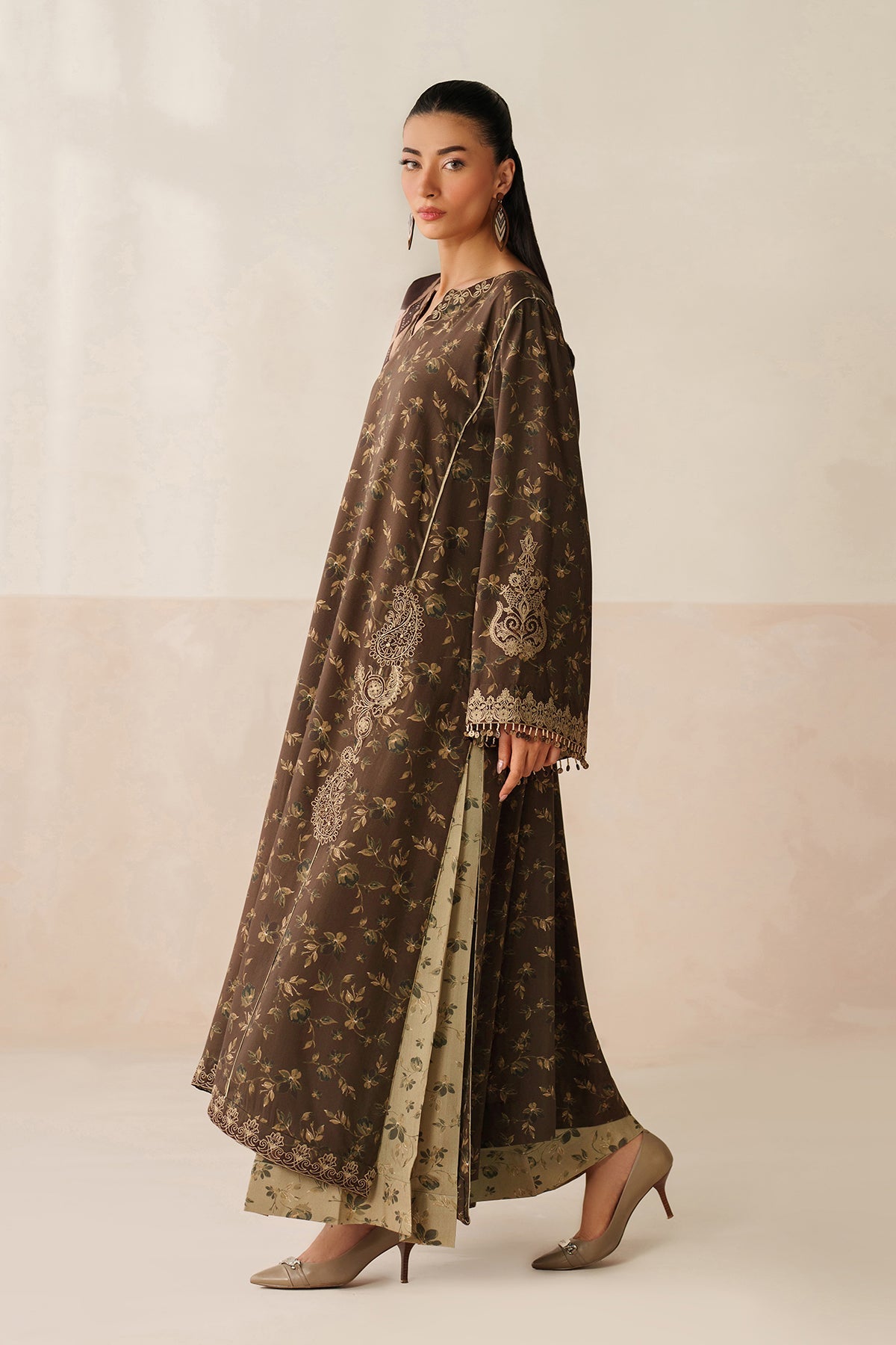 EMBROIDERED VISCOSE SILK UF-4281