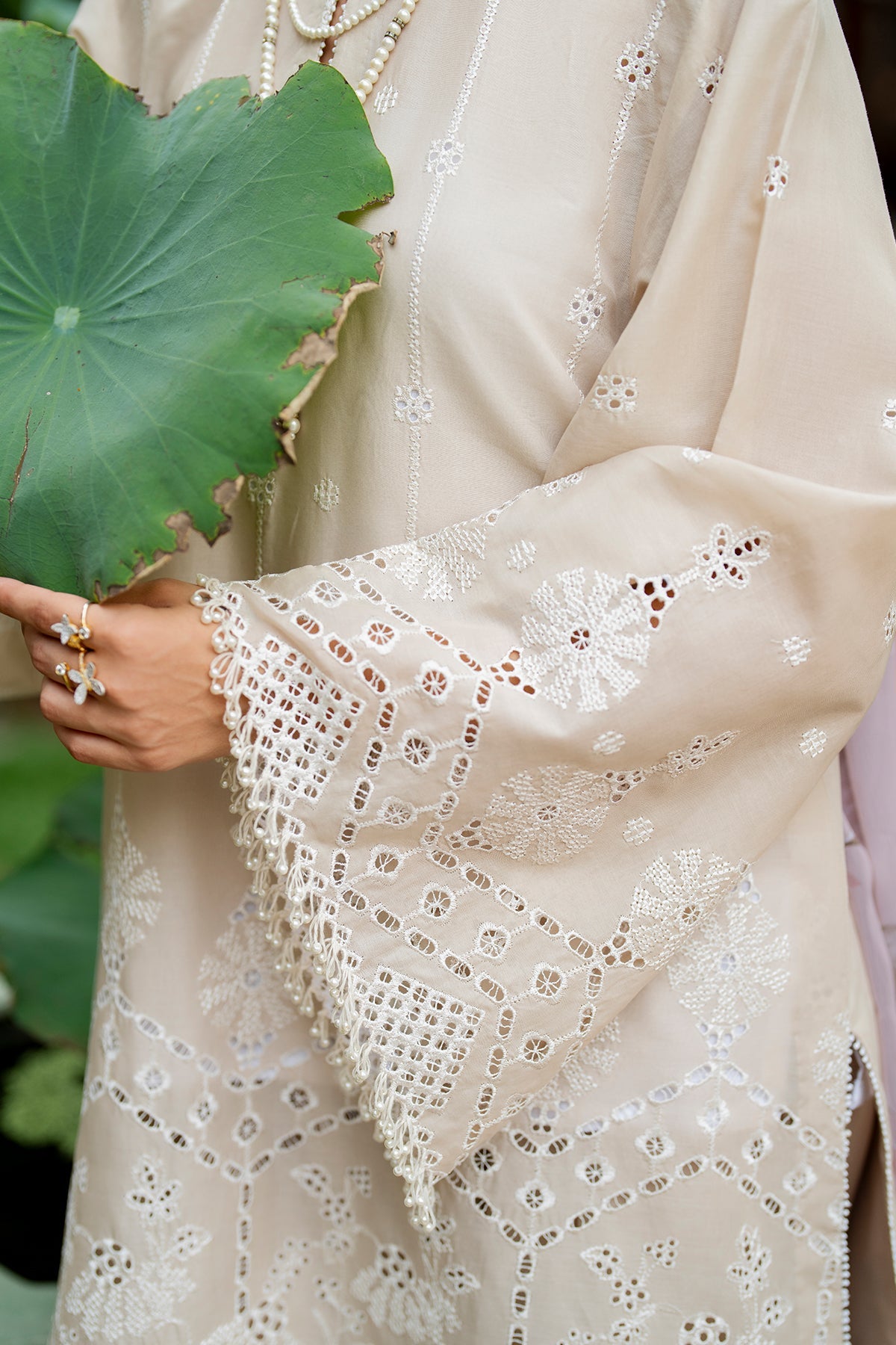 EMBROIDERED LAWN SF-4265