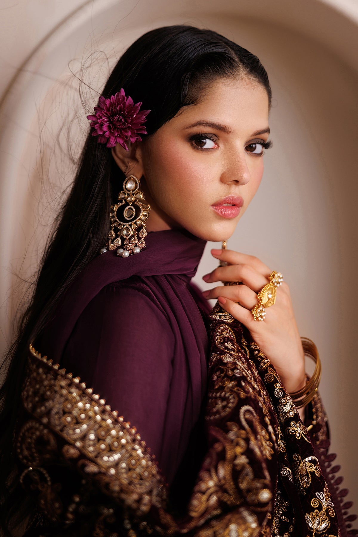 EMBROIDERED VELVET SHAWL VS-66