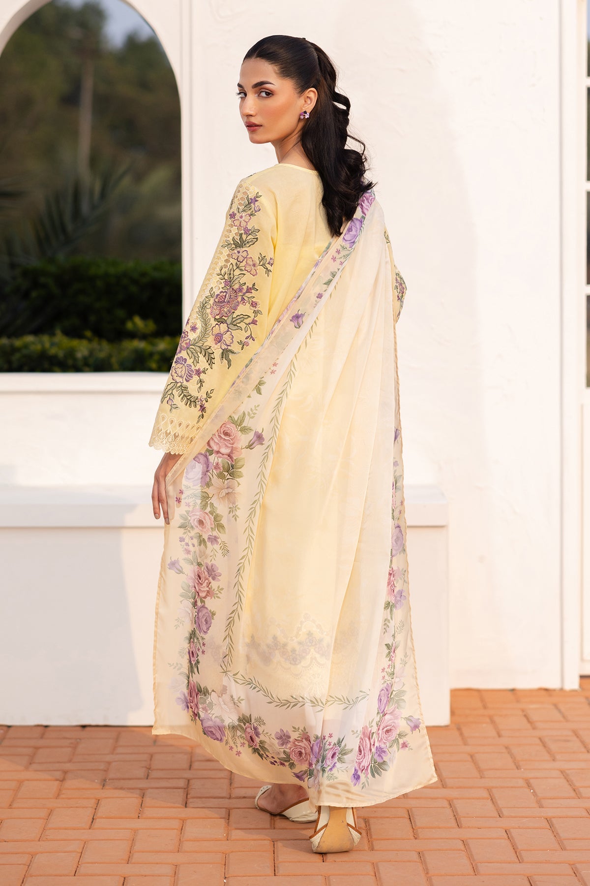 EMBROIDERED LAWN UF-4147