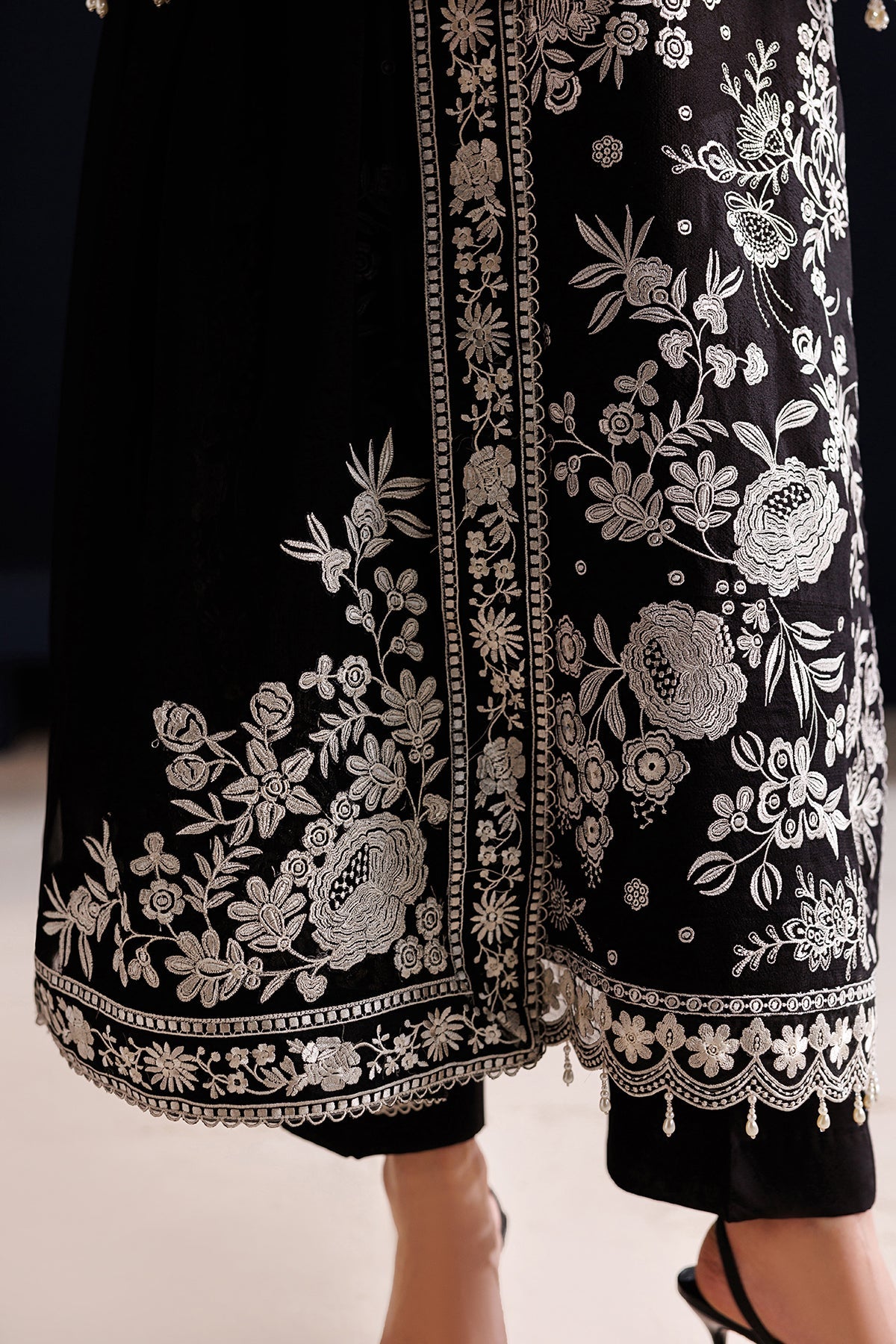 EMBROIDERED COTTON NET SF-4441