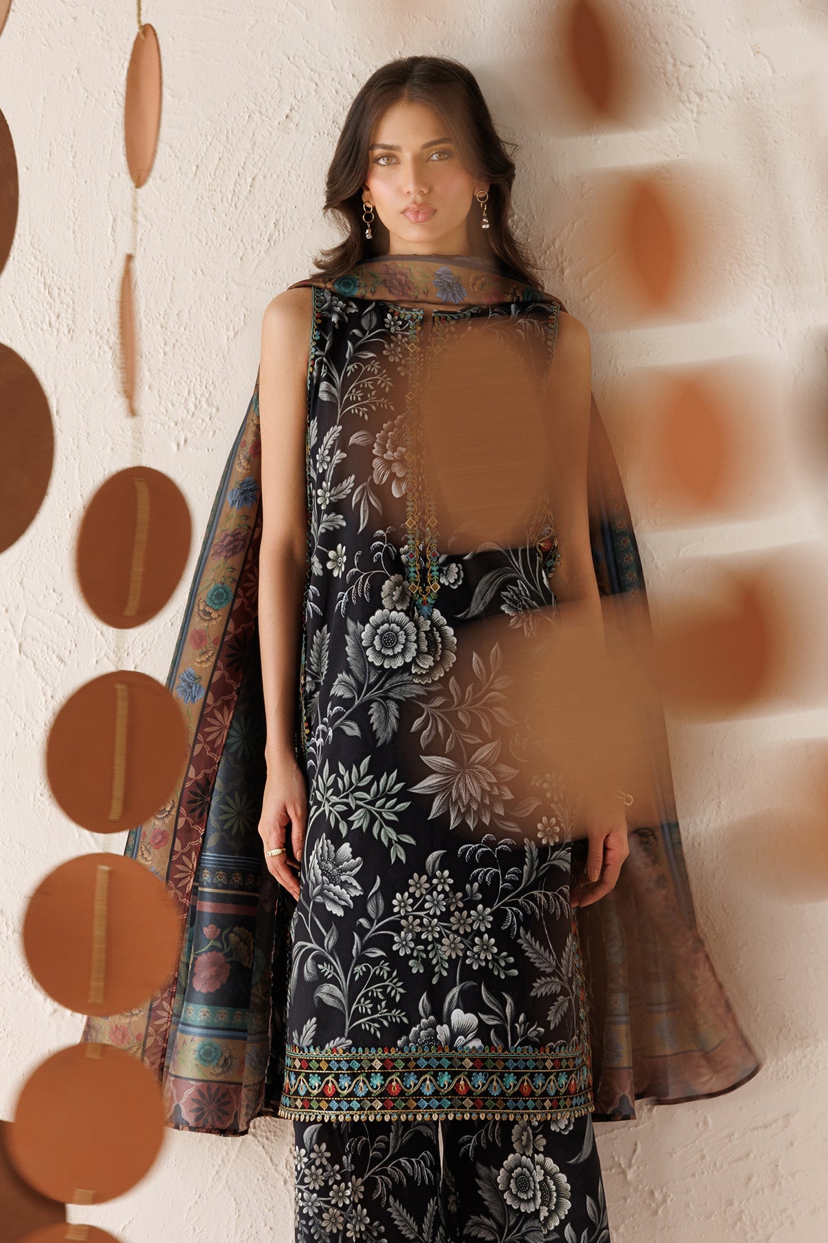 EMBROIDERED LAWN UF-4516
