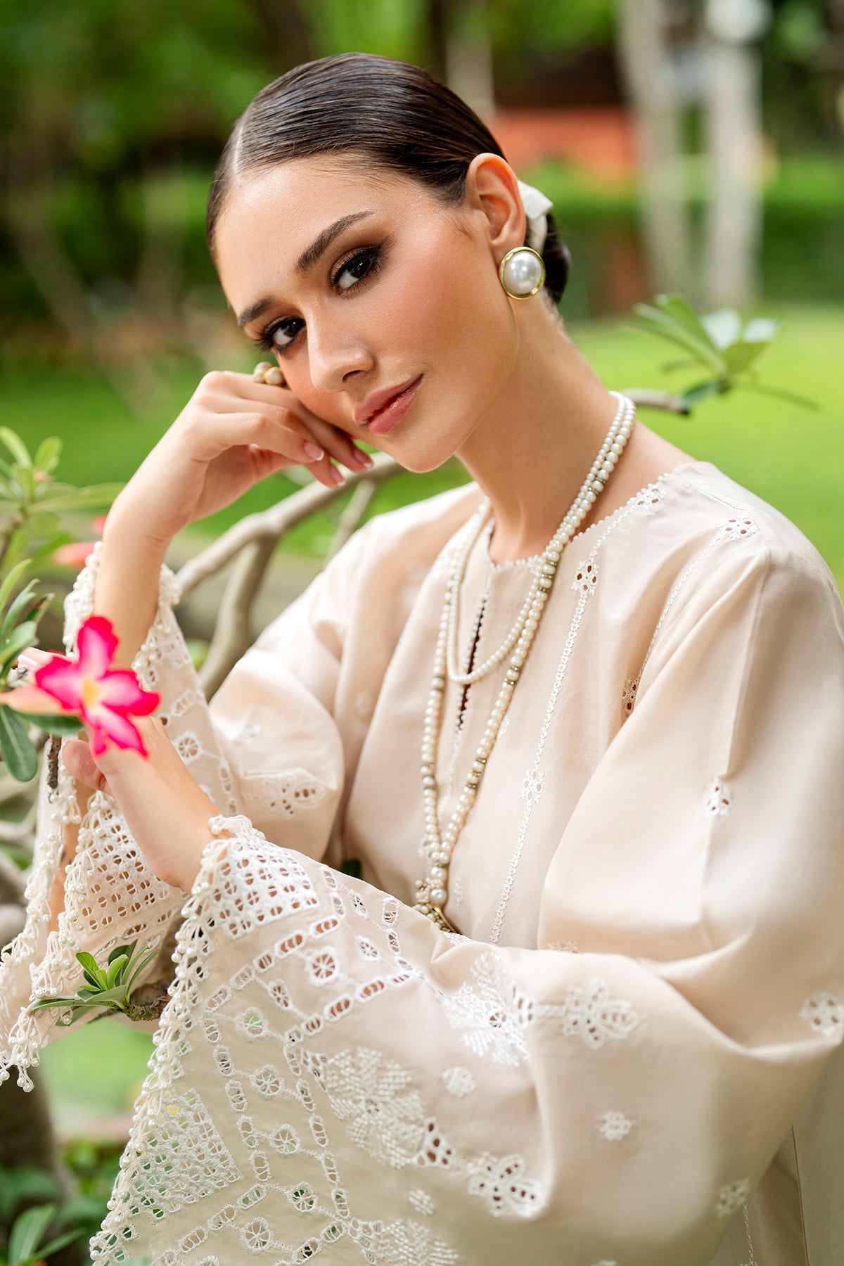 EMBROIDERED LAWN SF-4265