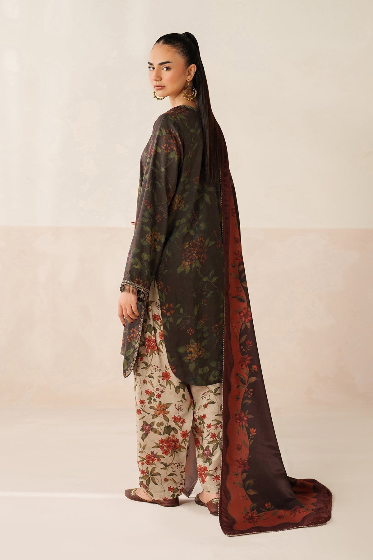 EMBROIDERED VISCOSE SILK UF-4279