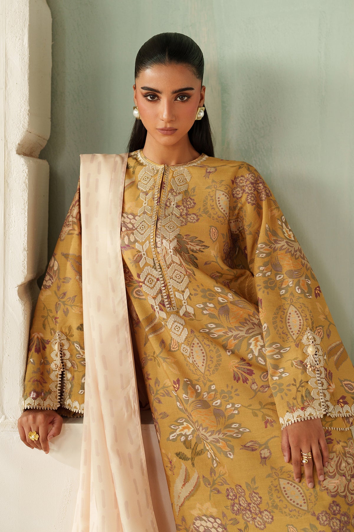 EMBROIDERED KHADDAR UF-4326