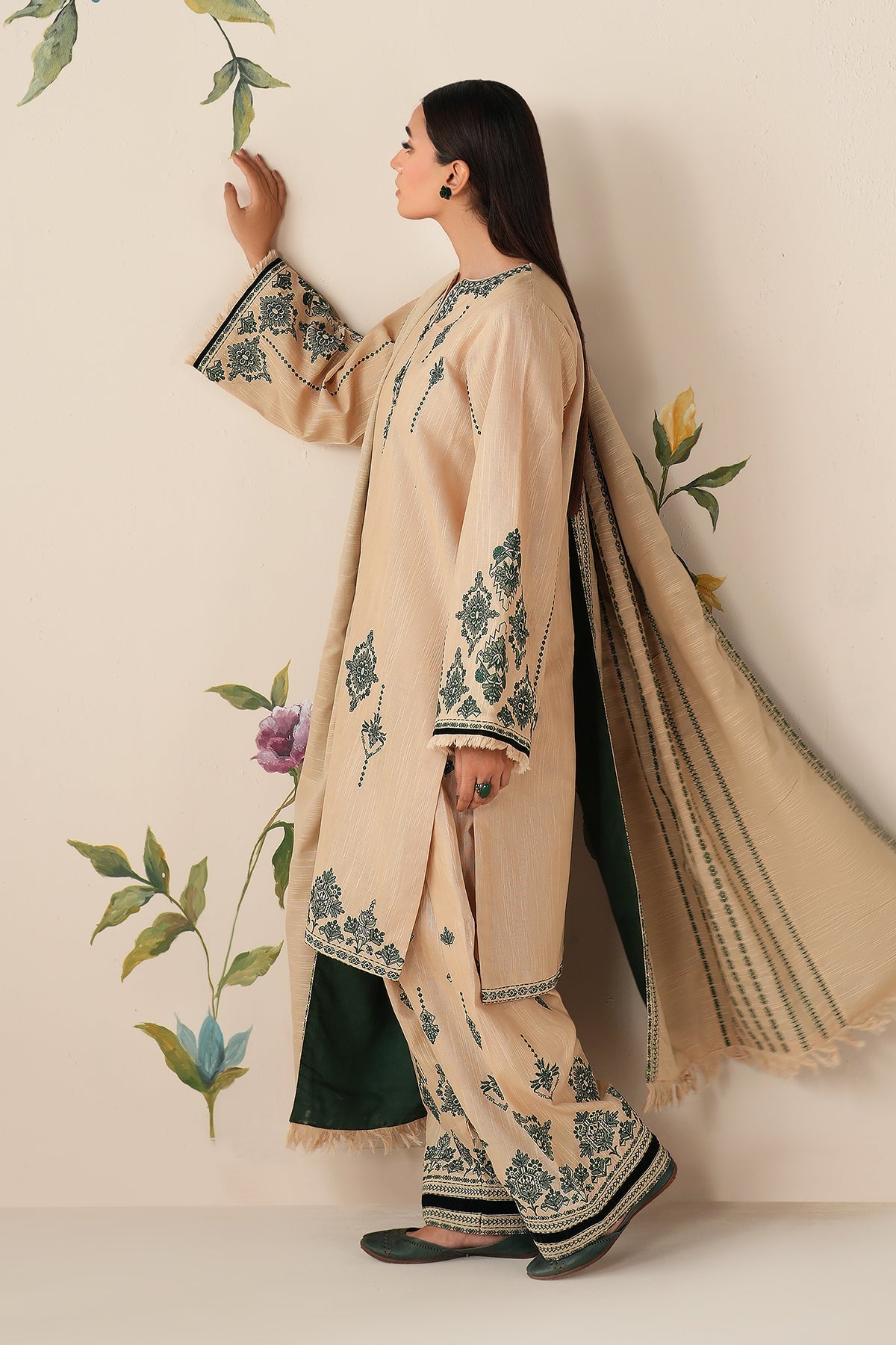 EMBROIDERED KHADDAR SF-4305