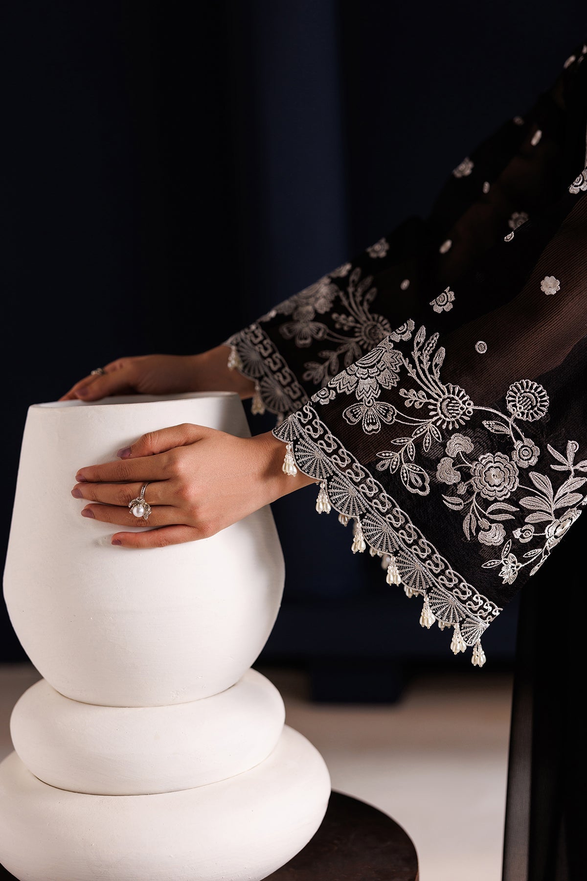 EMBROIDERED COTTON NET SF-4441