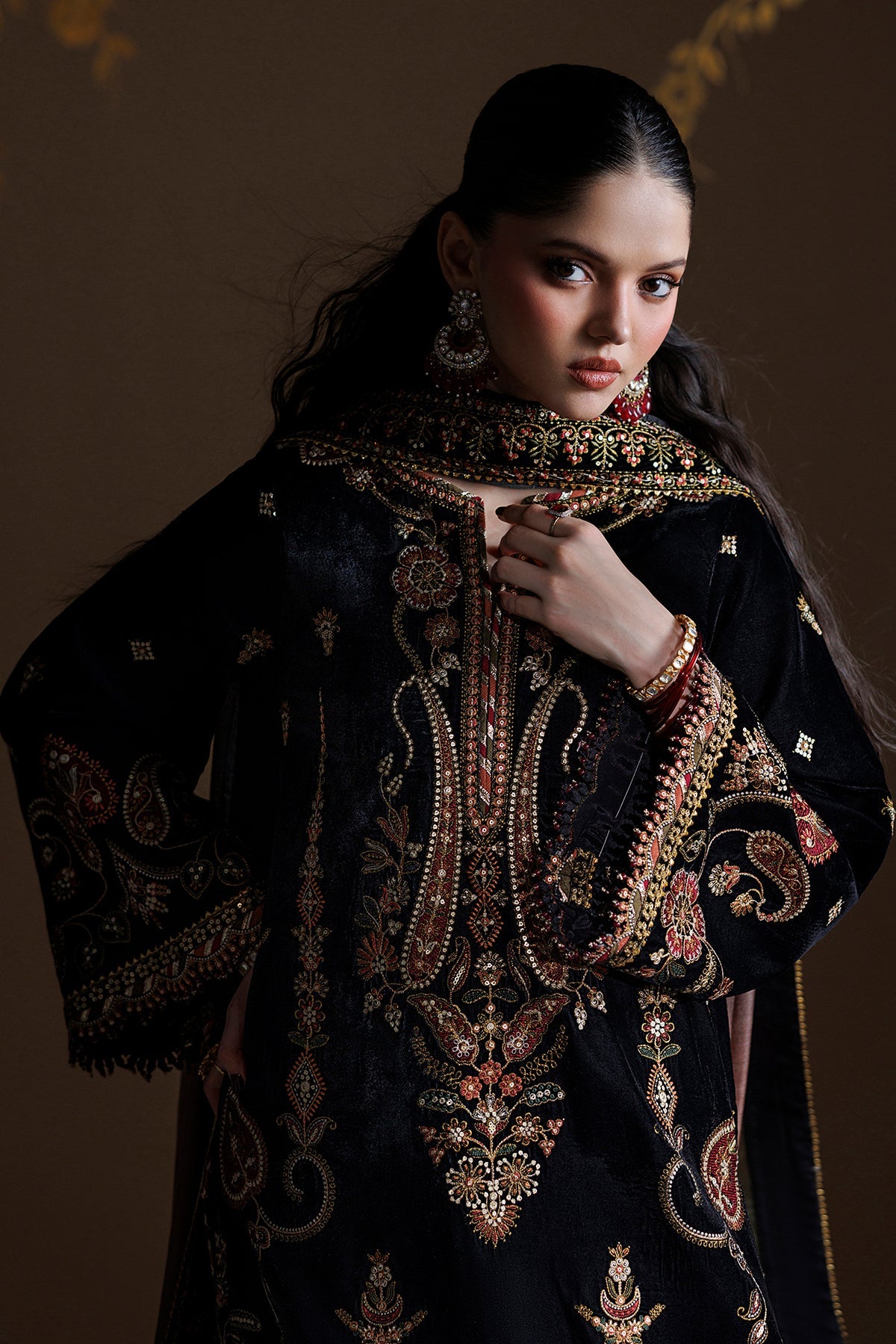 EMBROIDERED VELVET SF-4547
