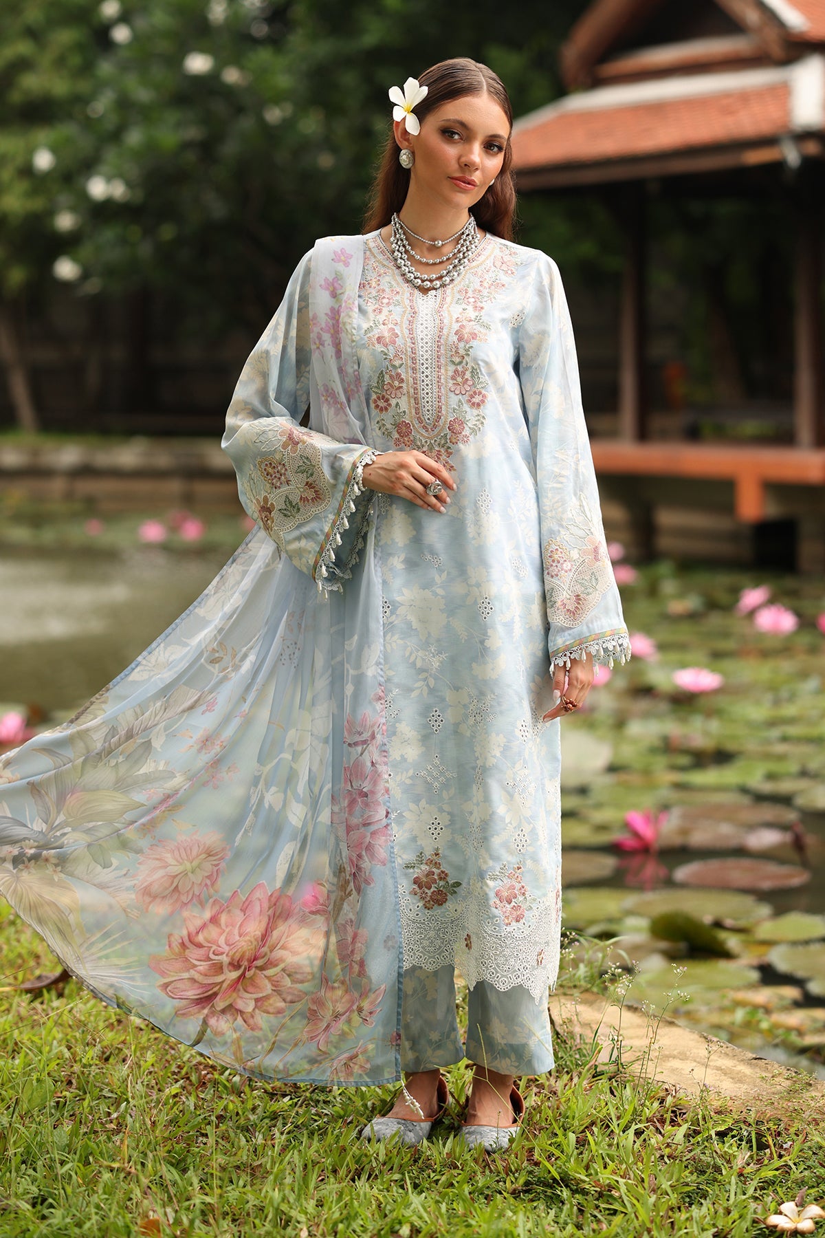 EMBROIDERED LAWN UF-4250