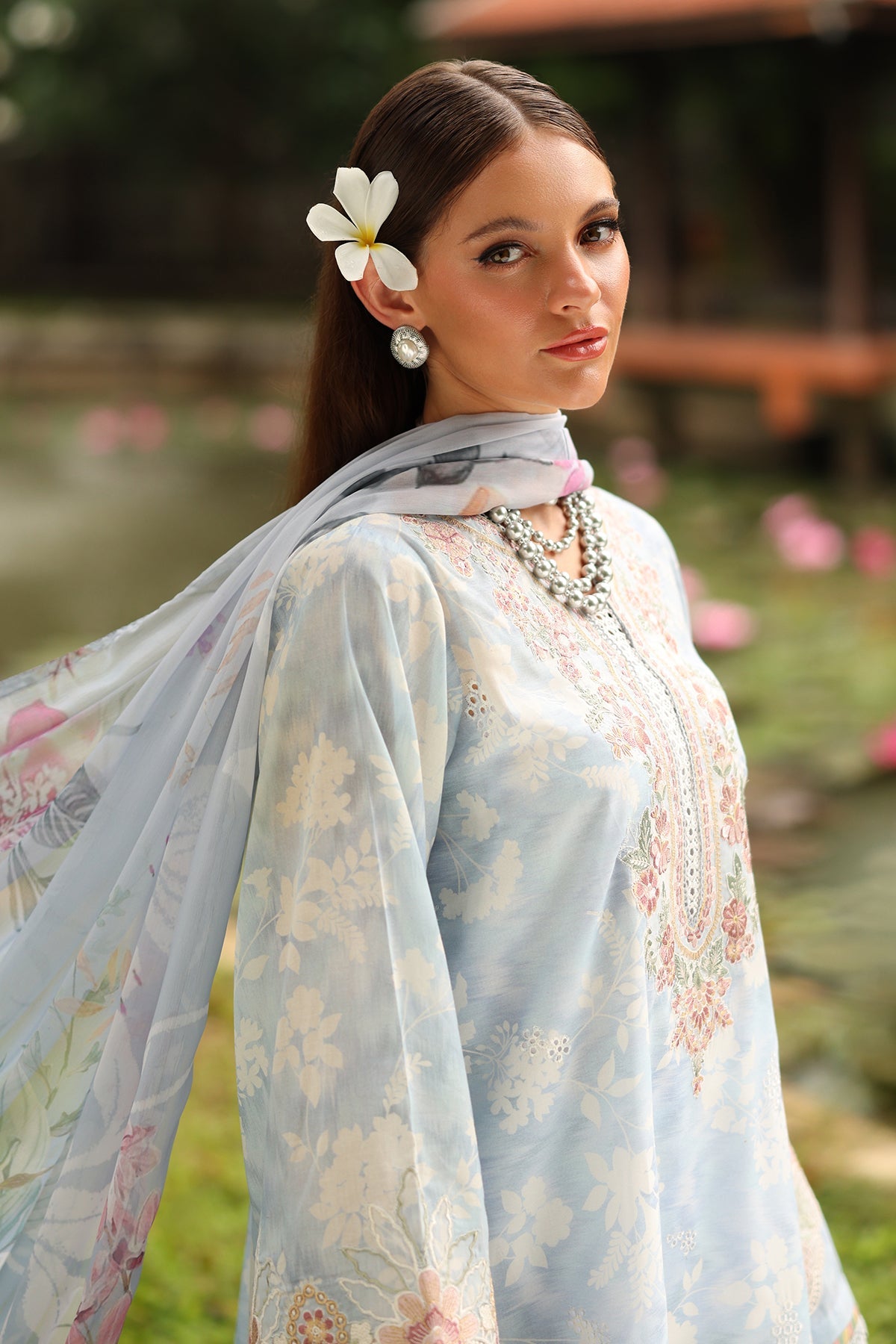 EMBROIDERED LAWN UF-4250