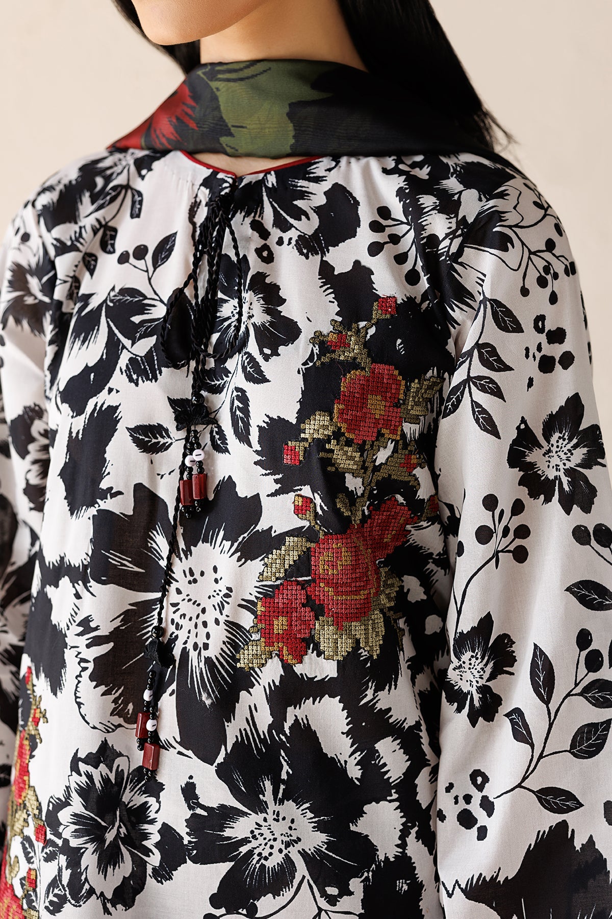 EMBROIDERED LAWN SF-4517