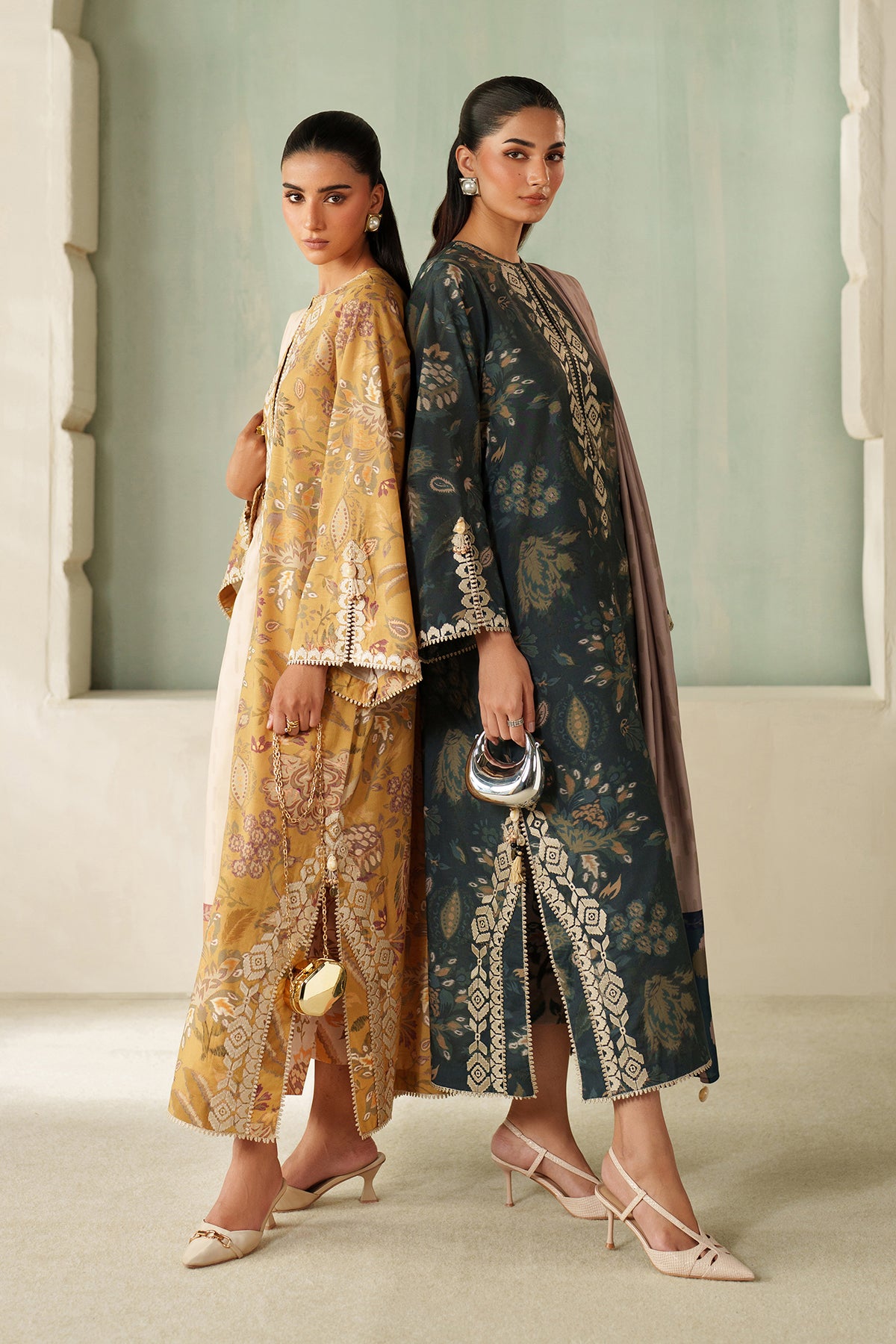 EMBROIDERED KHADDAR UF-4326