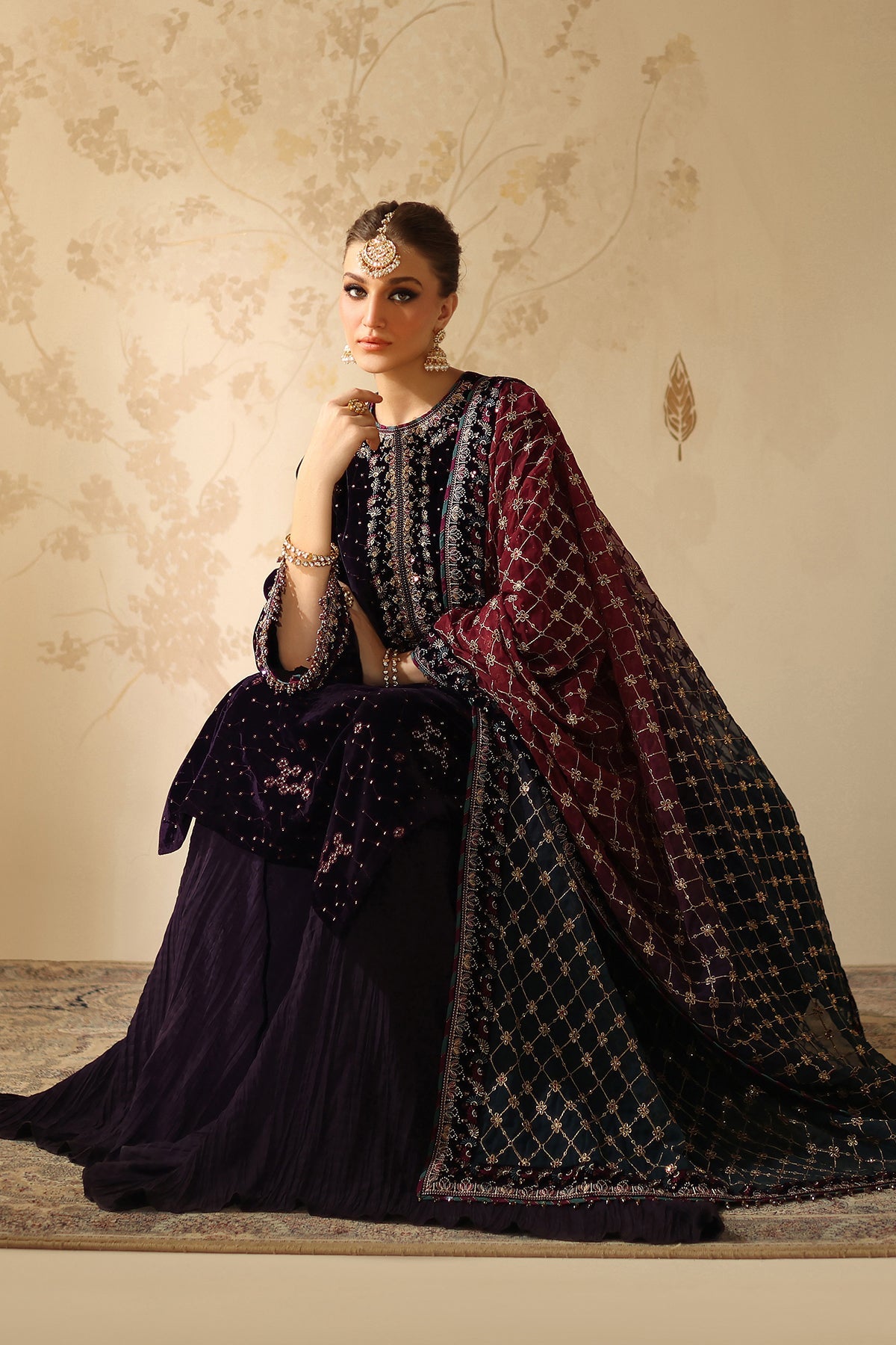 EMBROIDERED VELVET SF-4319
