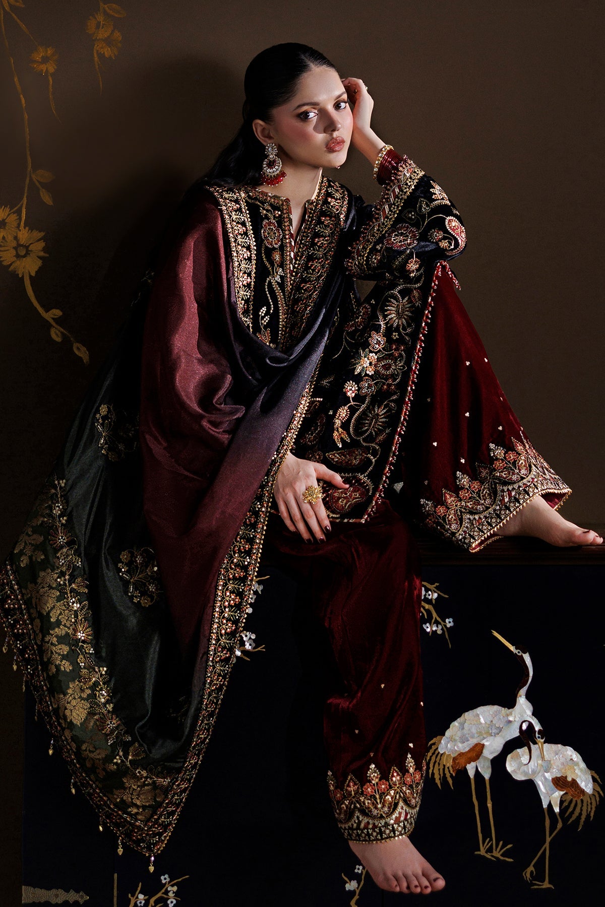 EMBROIDERED VELVET UF-4547