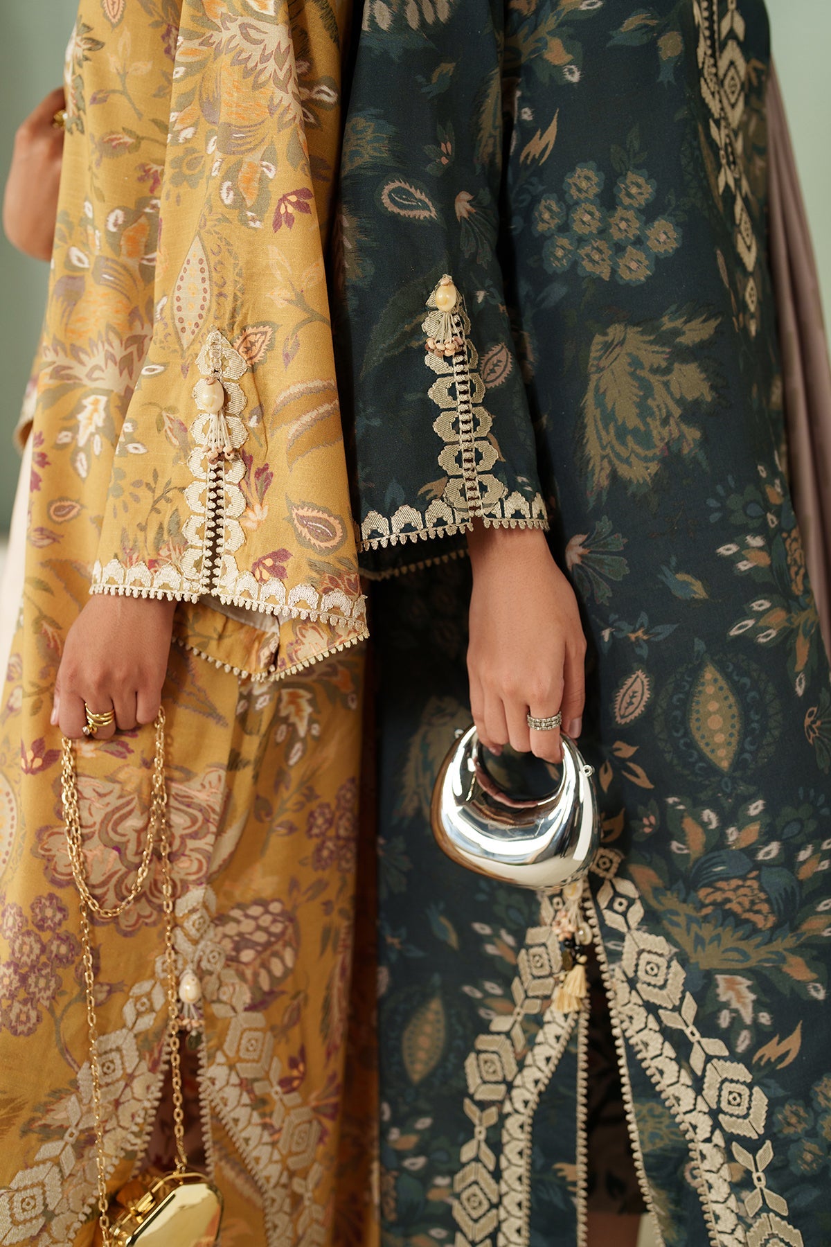 EMBROIDERED KHADDAR UF-4327