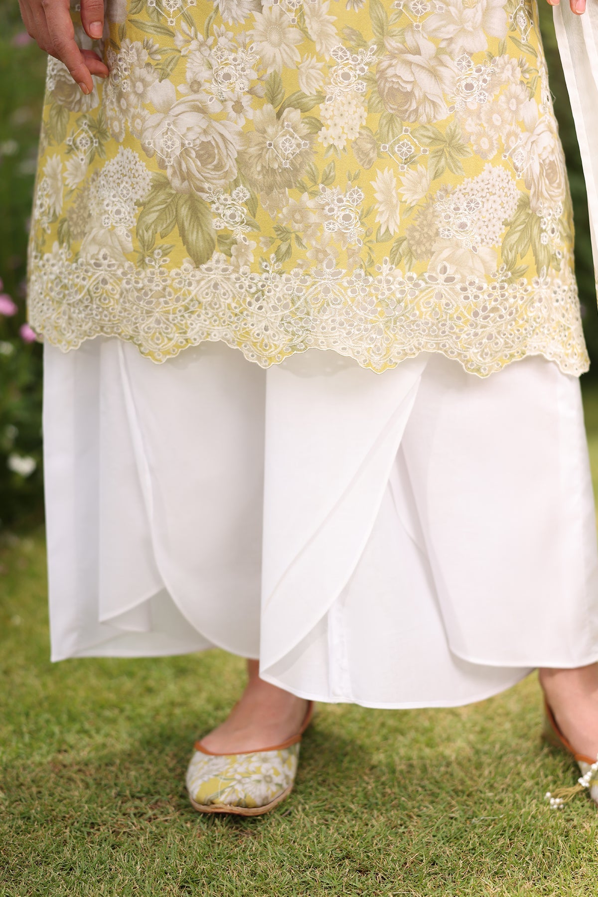 EMBROIDERED PRINTED LAWN SF-4229