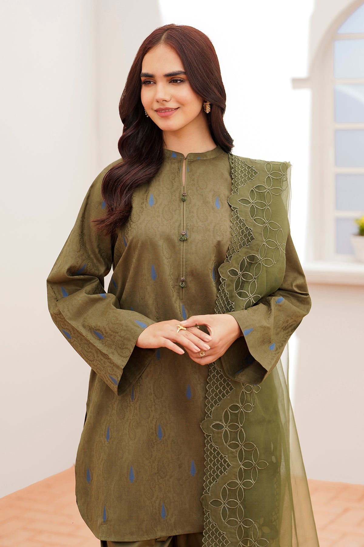 EMBROIDERED DOBBY LAWN PR-930