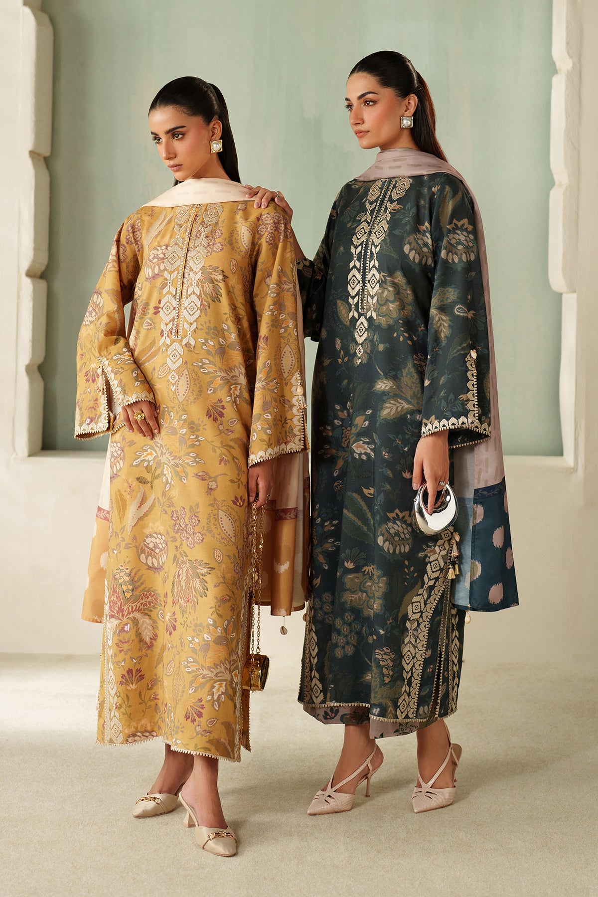 EMBROIDERED KHADDAR UF-4326