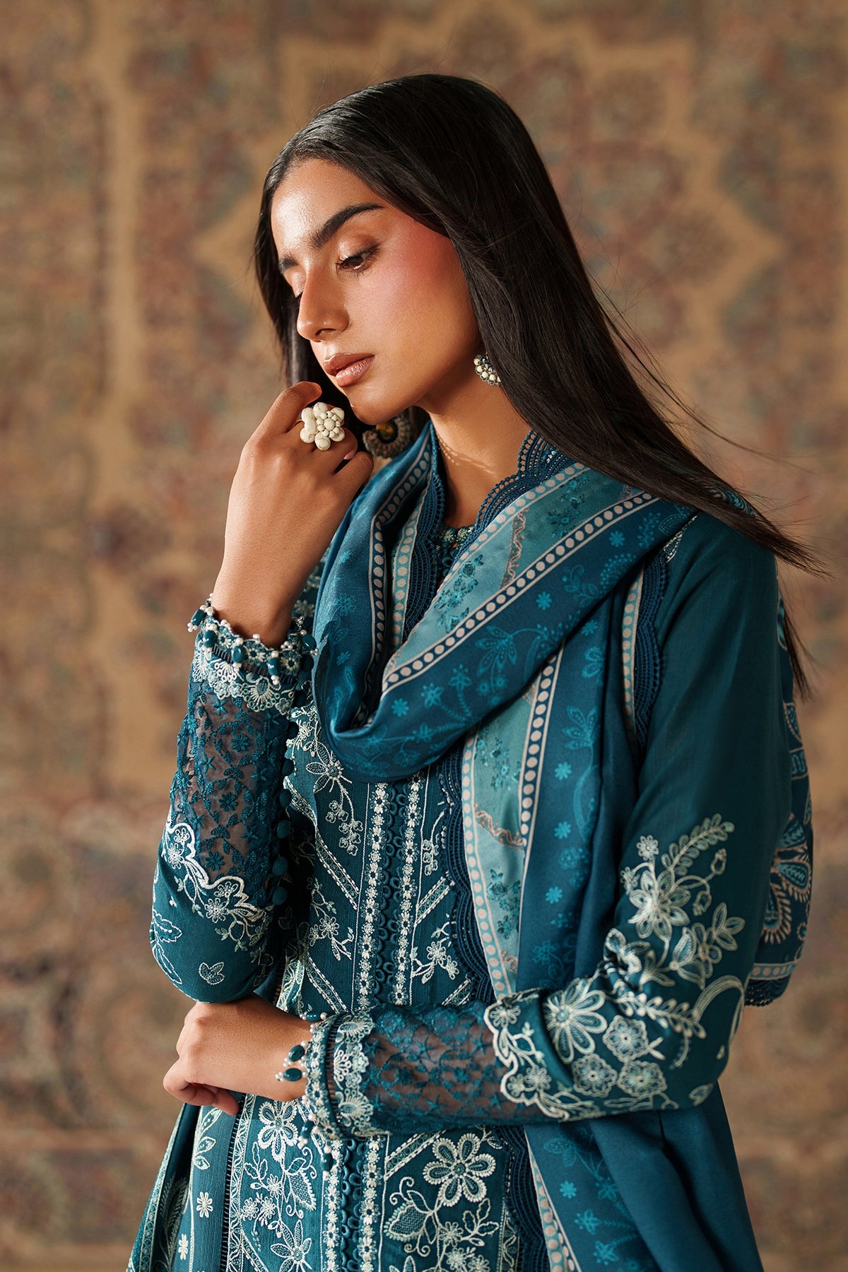 EMBROIDERED KHADDAR SF-4348