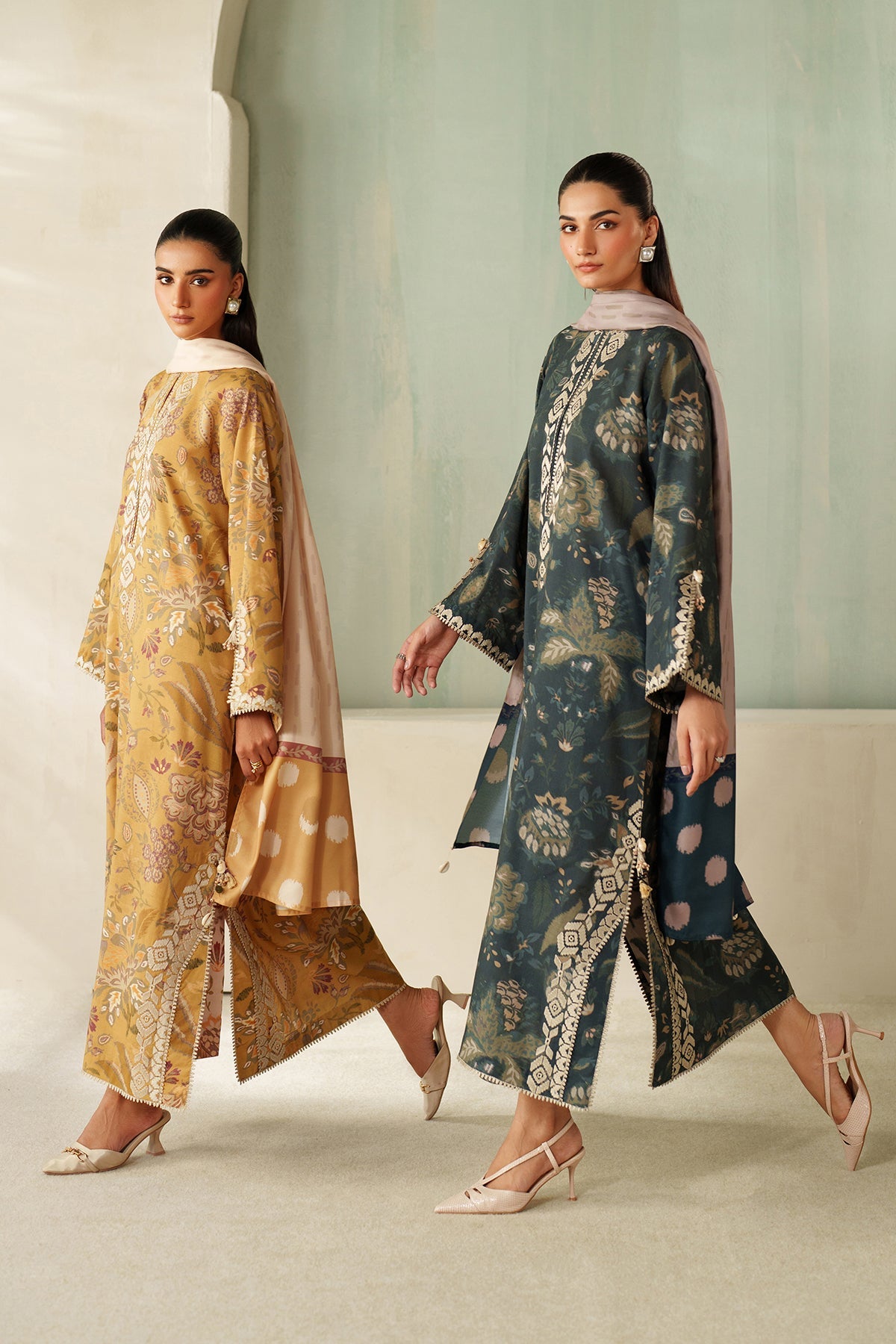 EMBROIDERED KHADDAR UF-4327