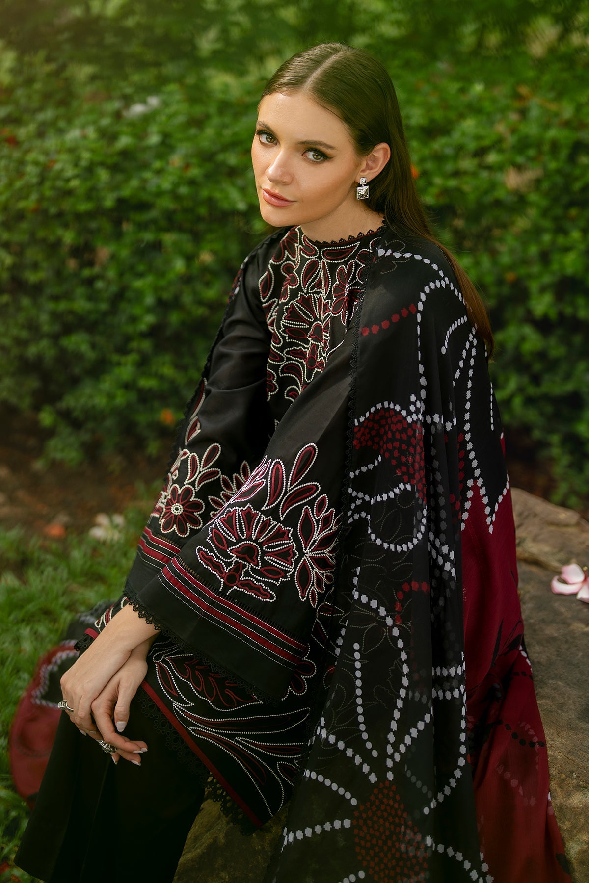 EMBROIDERED LAWN SF-4200