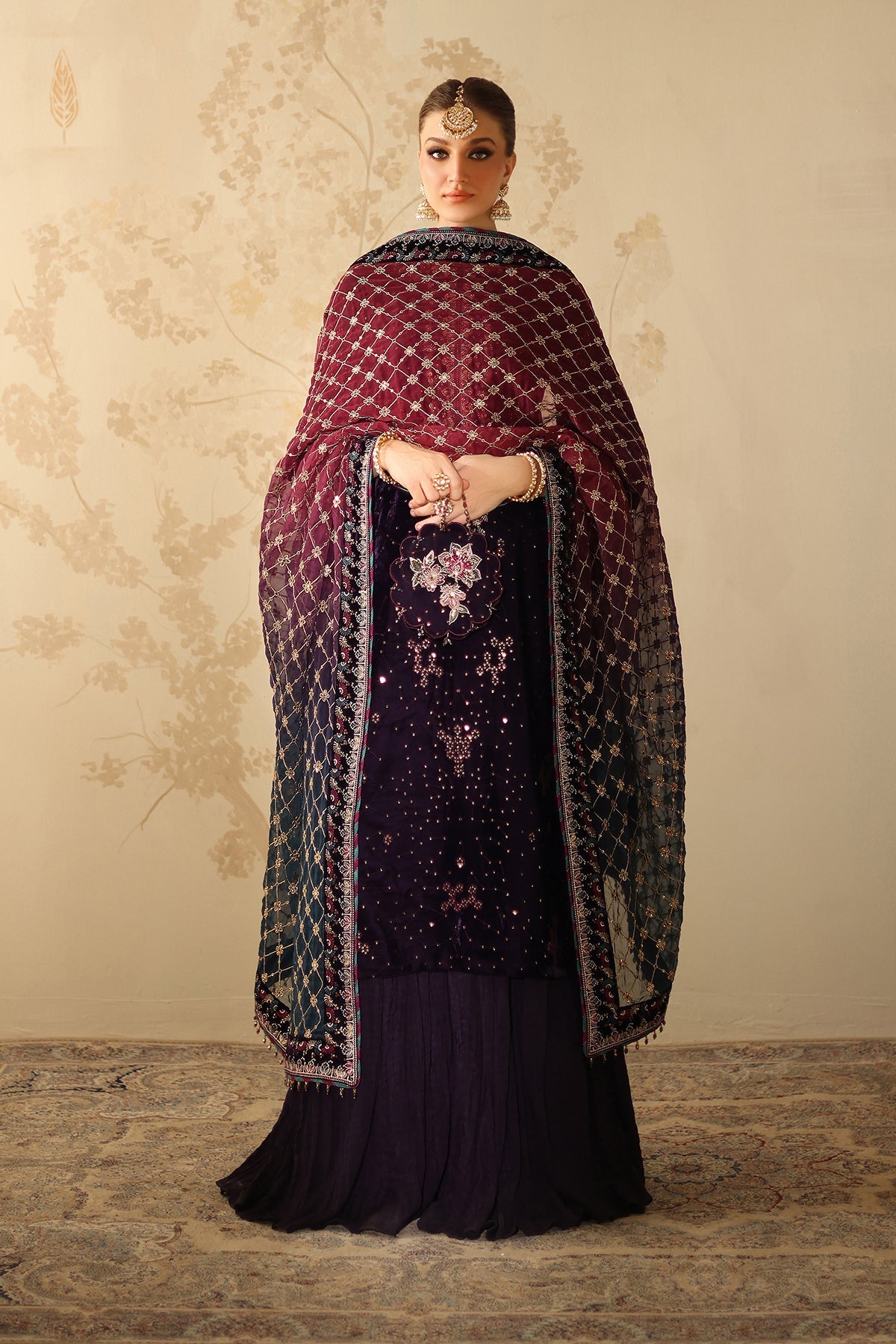 EMBROIDERED VELVET SF-4319