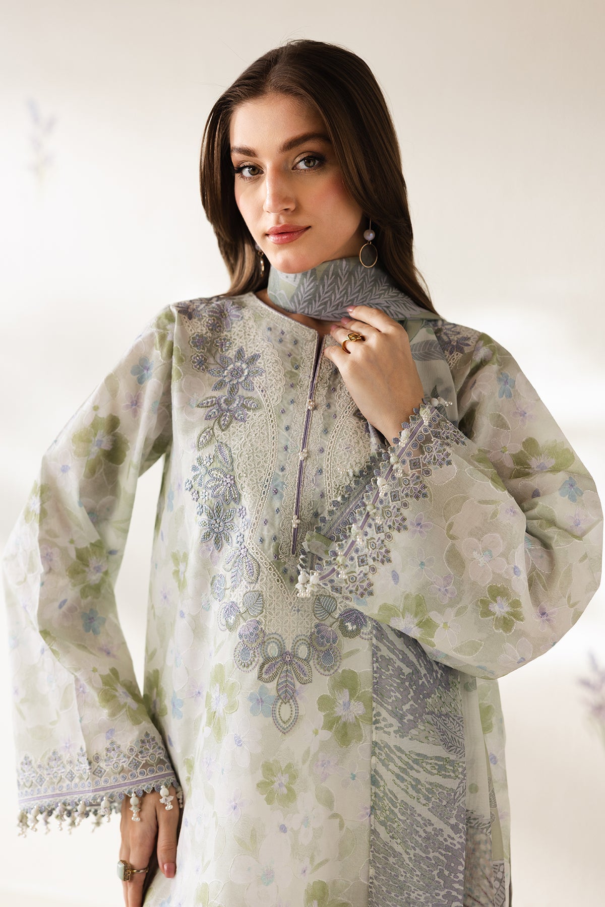 EMBROIDERED LAWN SF-4425