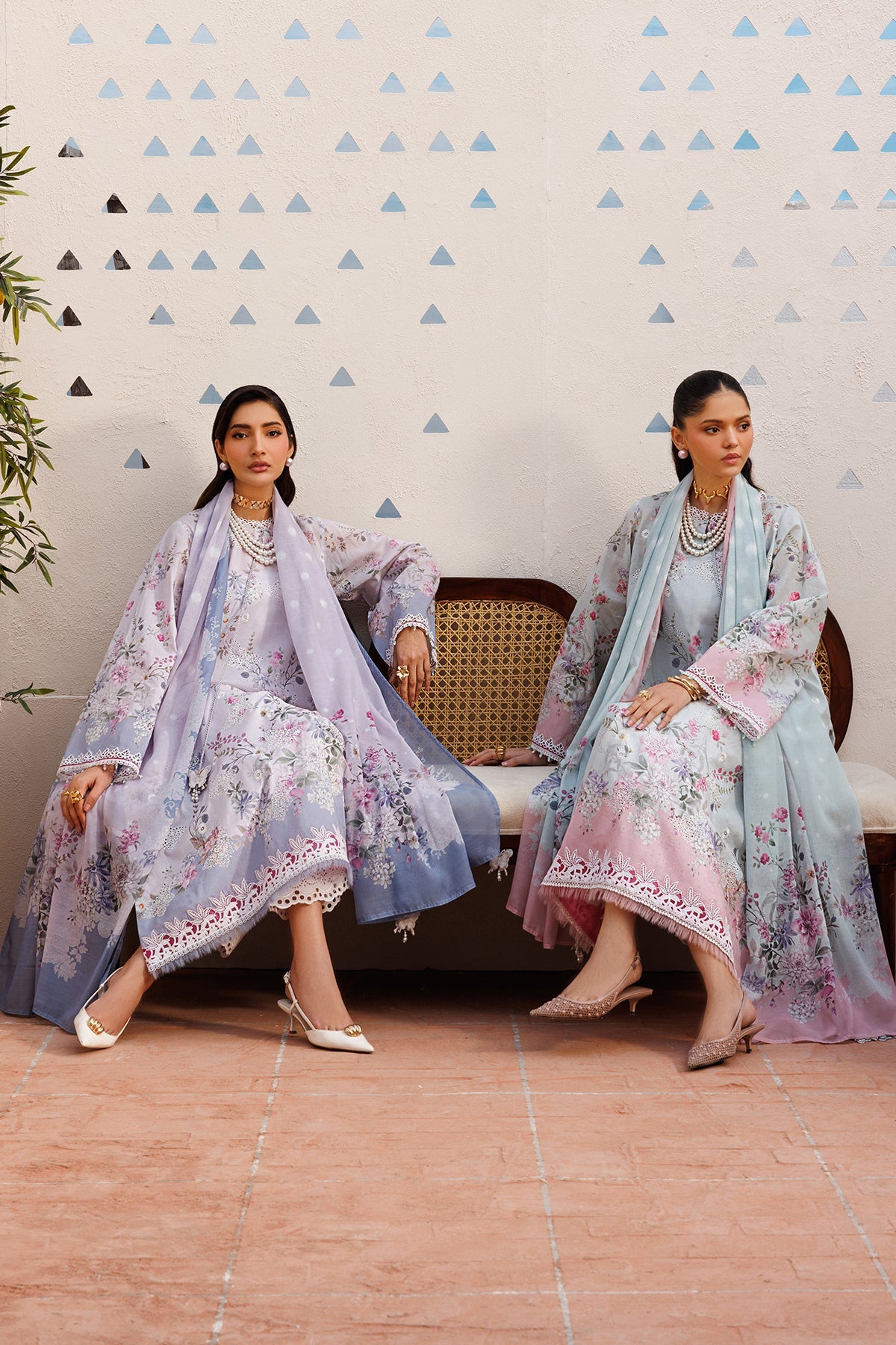 EMBROIDERED LAWN UF-4394