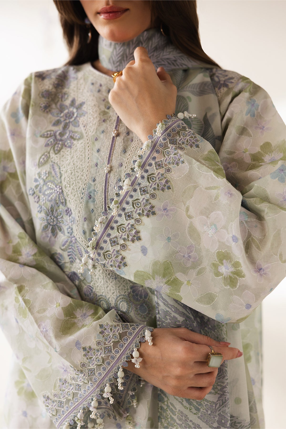 EMBROIDERED LAWN UF-4425