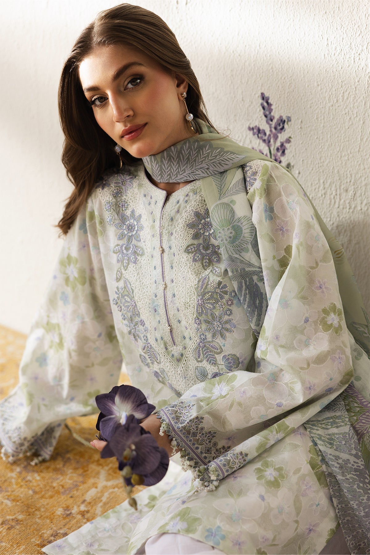 EMBROIDERED LAWN UF-4425