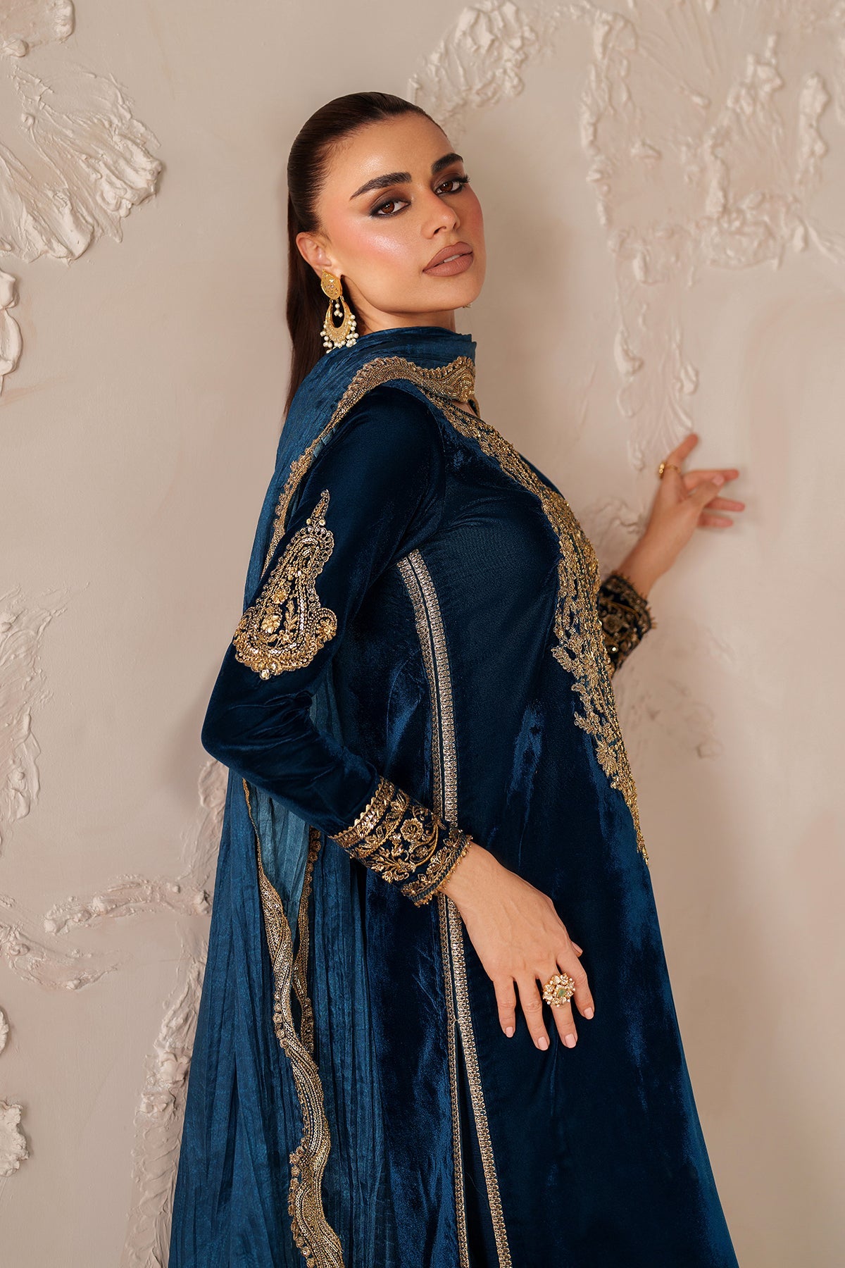 EMBROIDERED VELVET PR-1206
