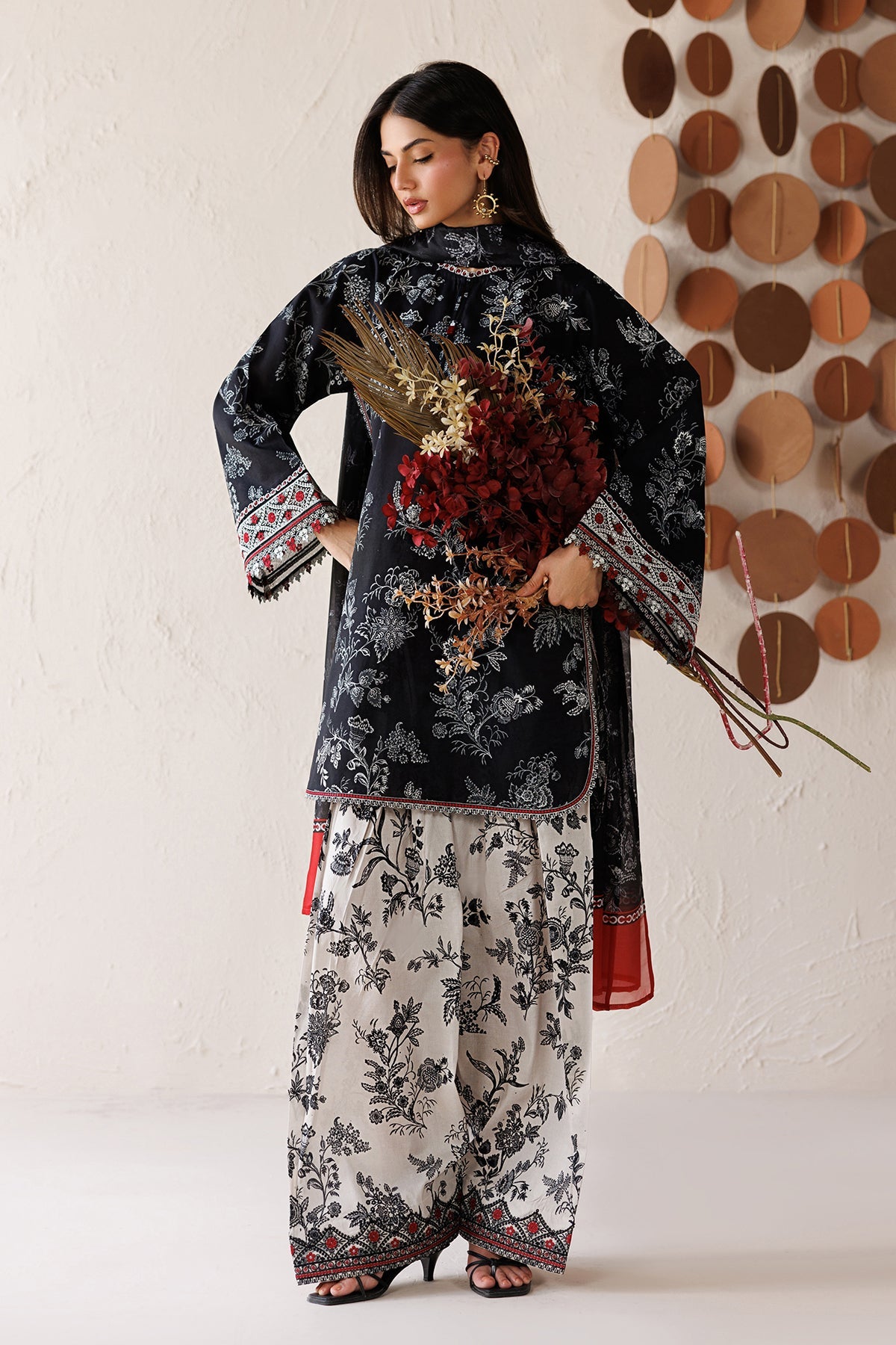 EMBROIDERED LAWN UF-4514