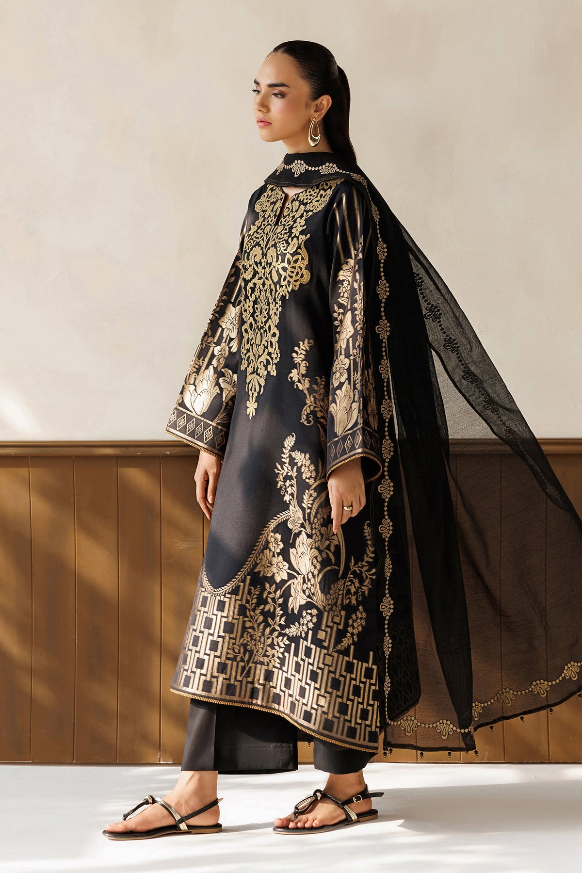 EMBROIDERED JACQUARD UF-4501