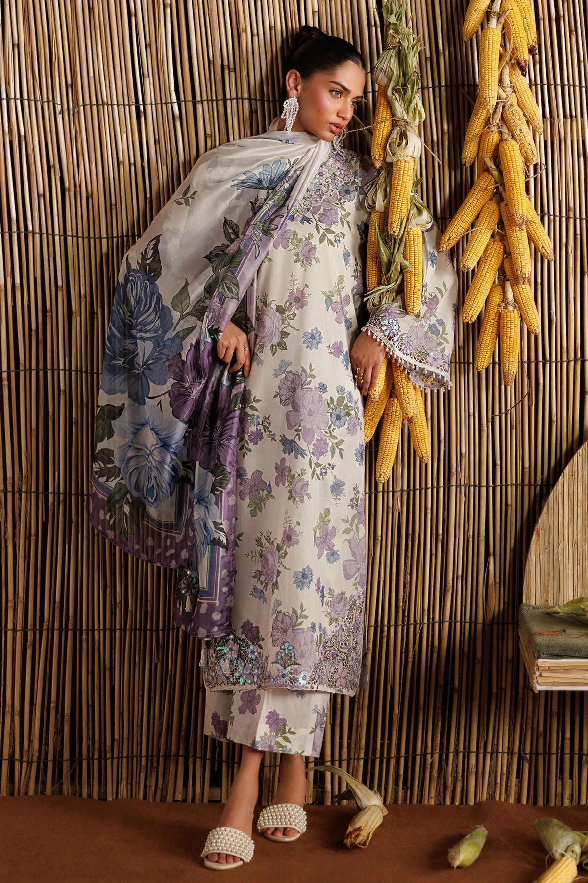 EMBROIDERED LAWN UF-4528