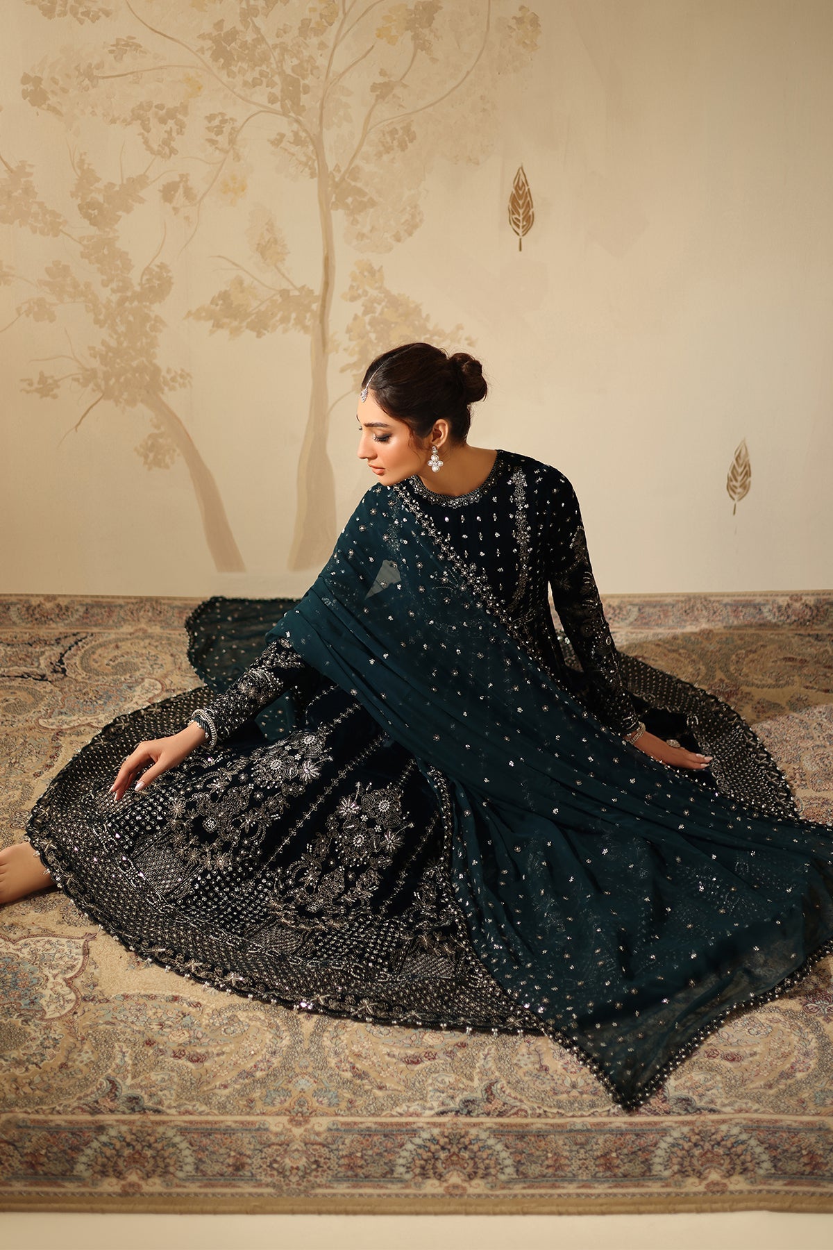 EMBROIDERED VELVET SF-4318
