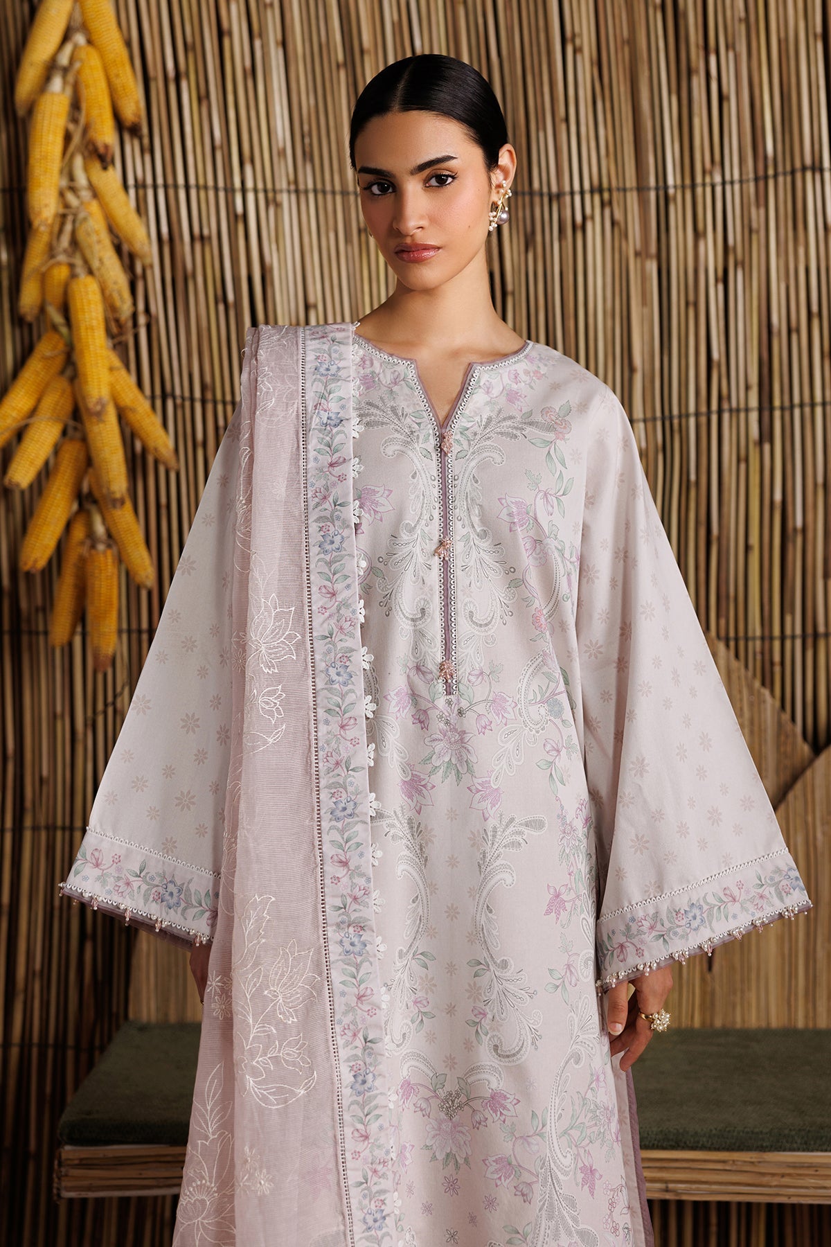 EMBROIDERED LAWN UF-4529