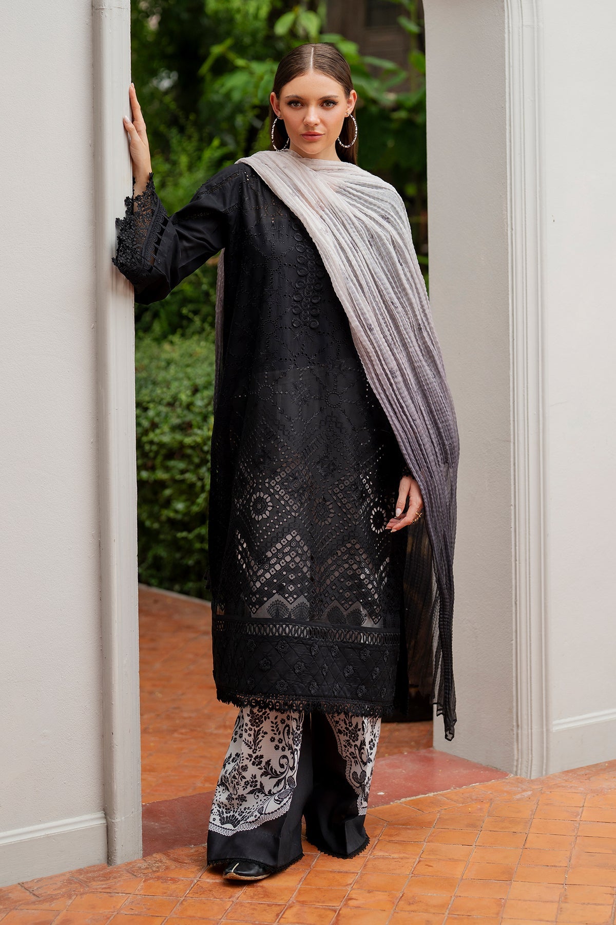 EMBROIDERED LAWN SF-4194