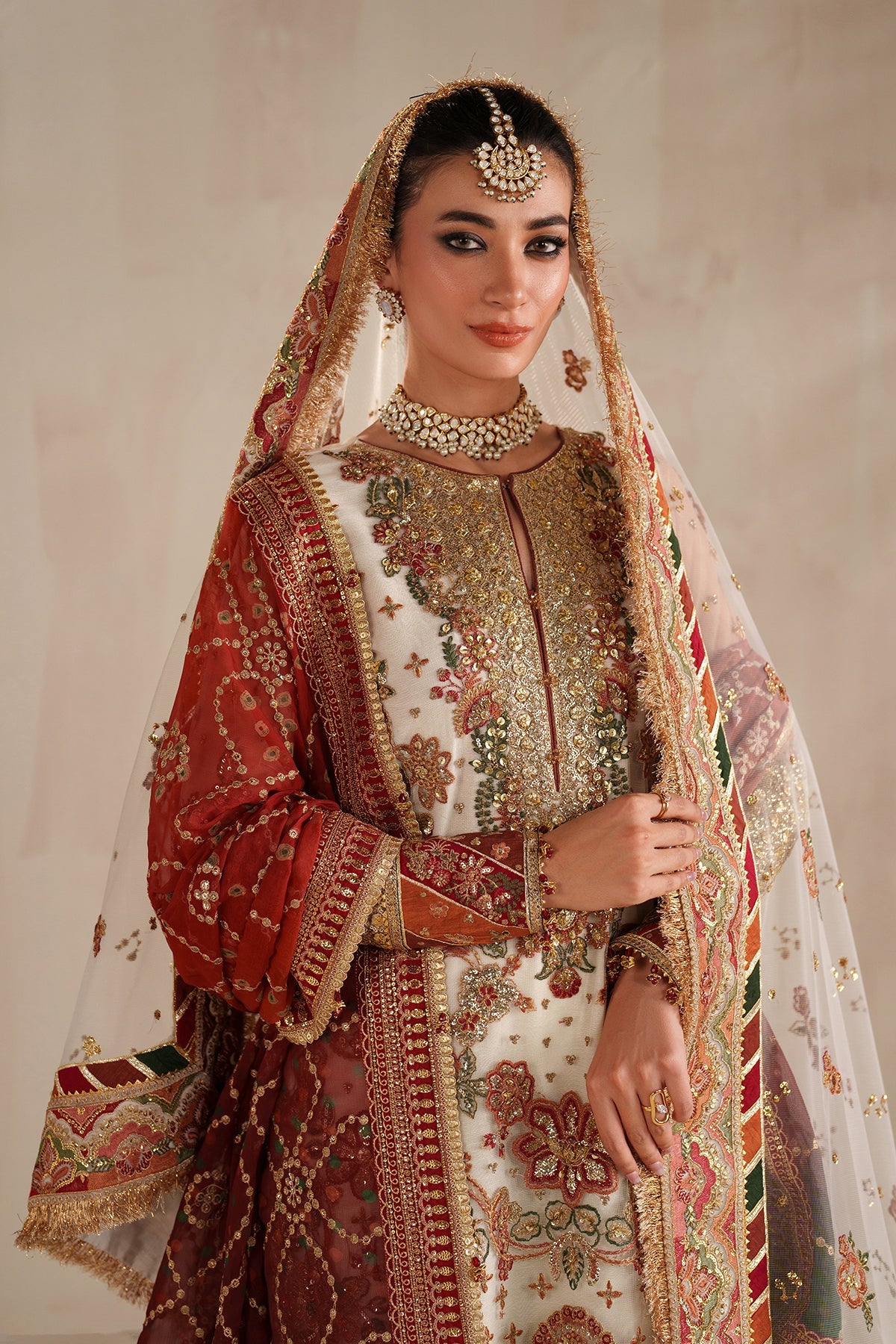 EMBROIDERED NET SF-4368