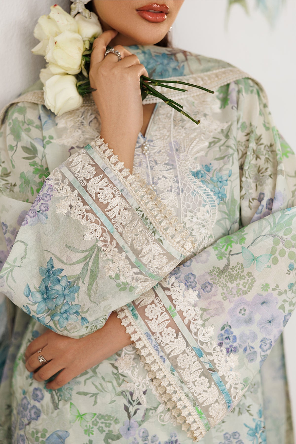 EMBROIDERED LAWN SF-4417