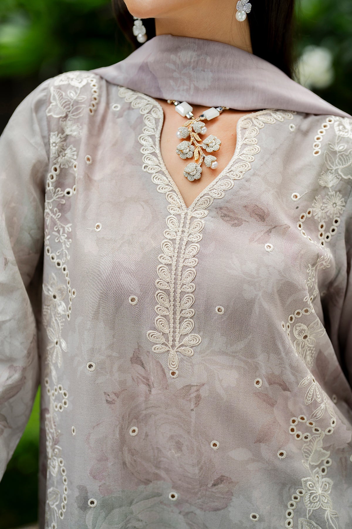 EMBROIDERED PRINTED LAWN UF-4267